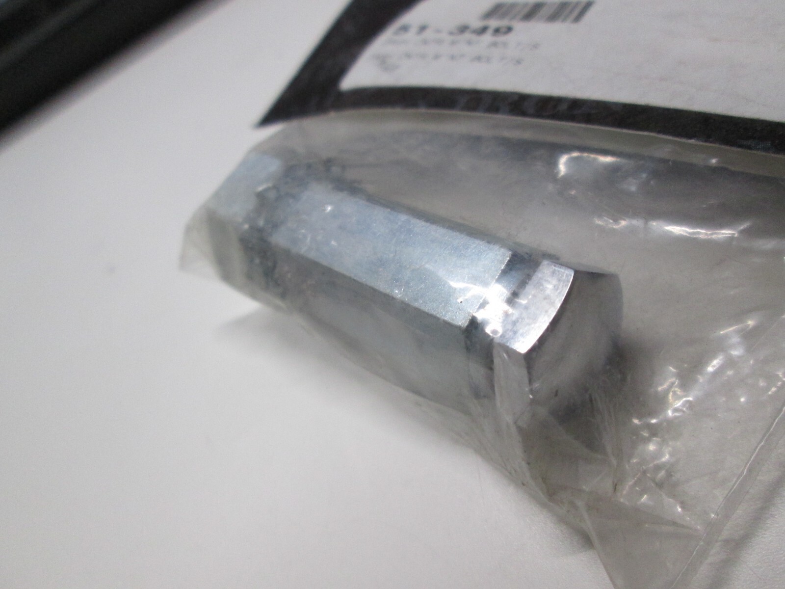 EMGO DASH CENTER MOUNT BOLT + STUD - GETS TWO / Harley HD 1948-1967