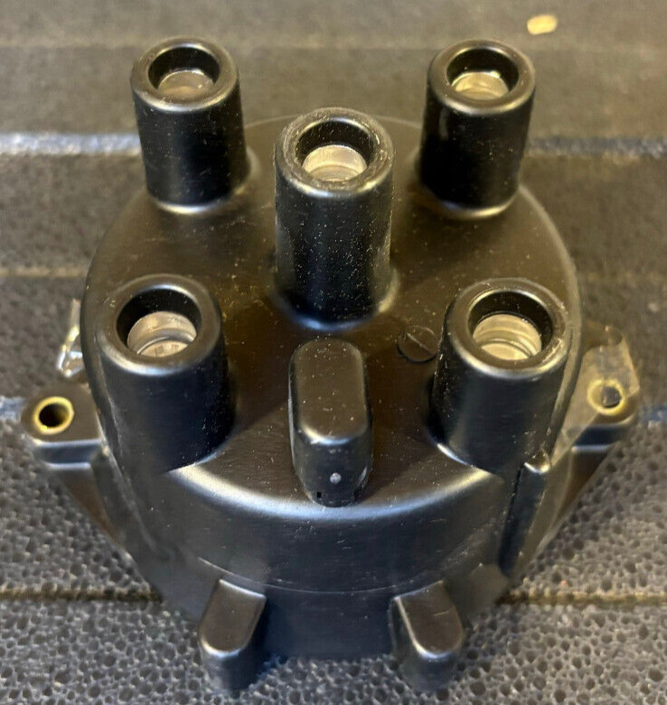 Bosch Distributor Cap - 03320 - Fits Nissan Sentra & Others