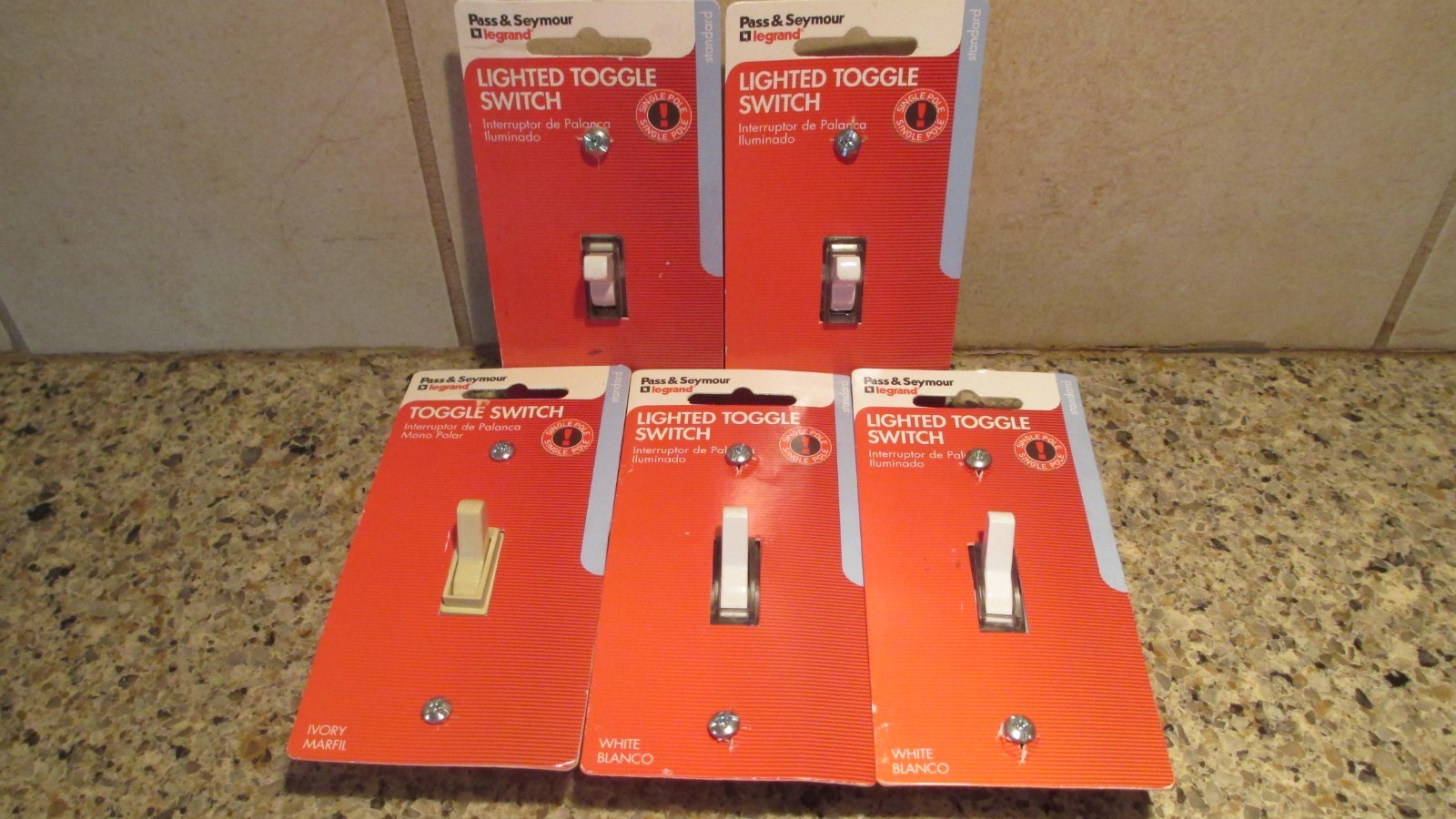 5, Pass & Seymour 660WSLGCCC5 Lighted Toggle Switches, 120V, 15-Amp, White