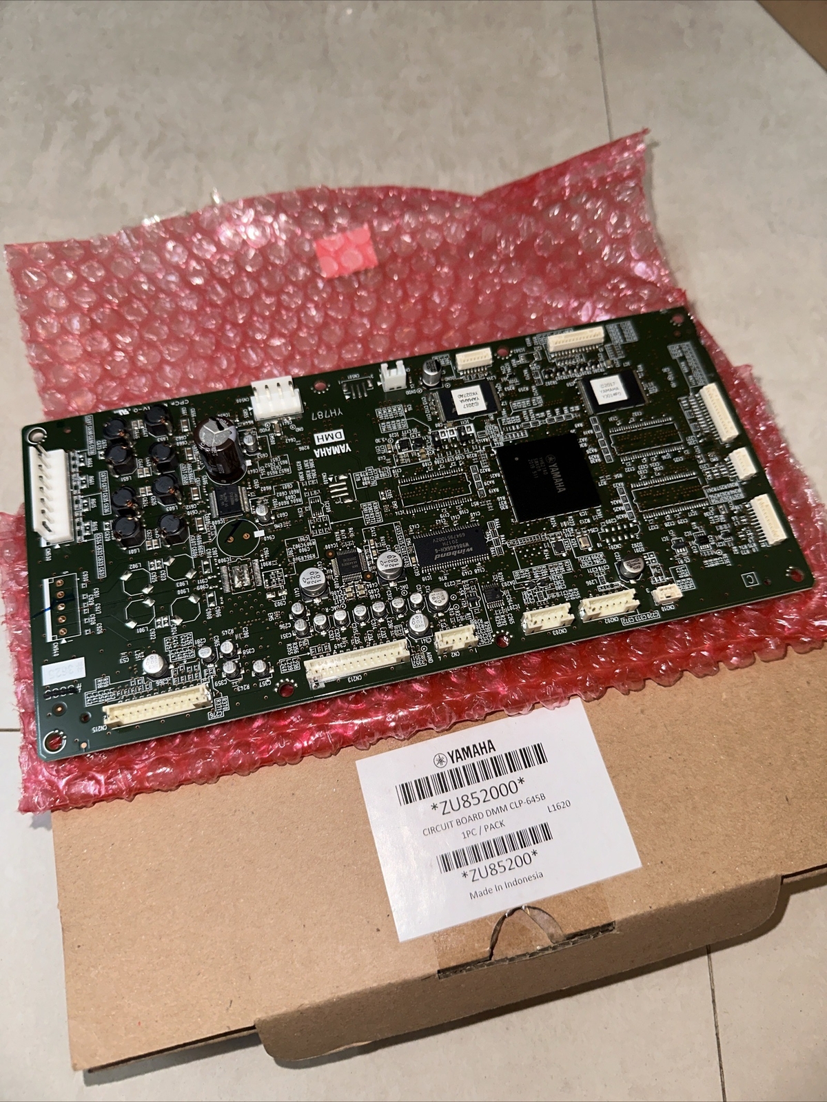 YAMAHA CLP-64B DM Circuit Board
