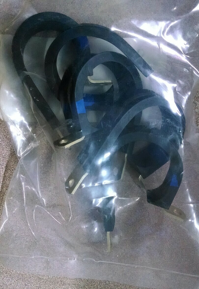 MS21919WDG20 CLAMPS 10 EACH NEW In Packet