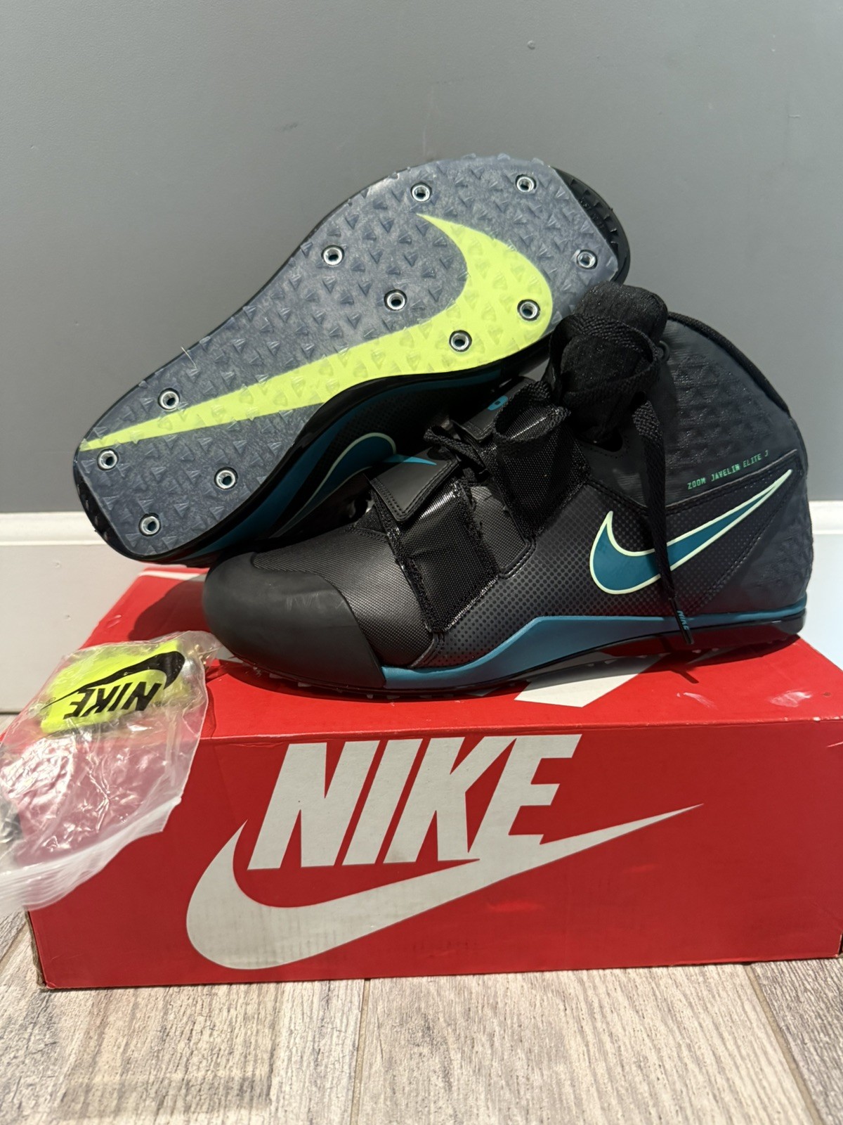 Nike Zoom Javelin Elite 3 Black Electric Algae FZ9626-001 Men’s Size 9
