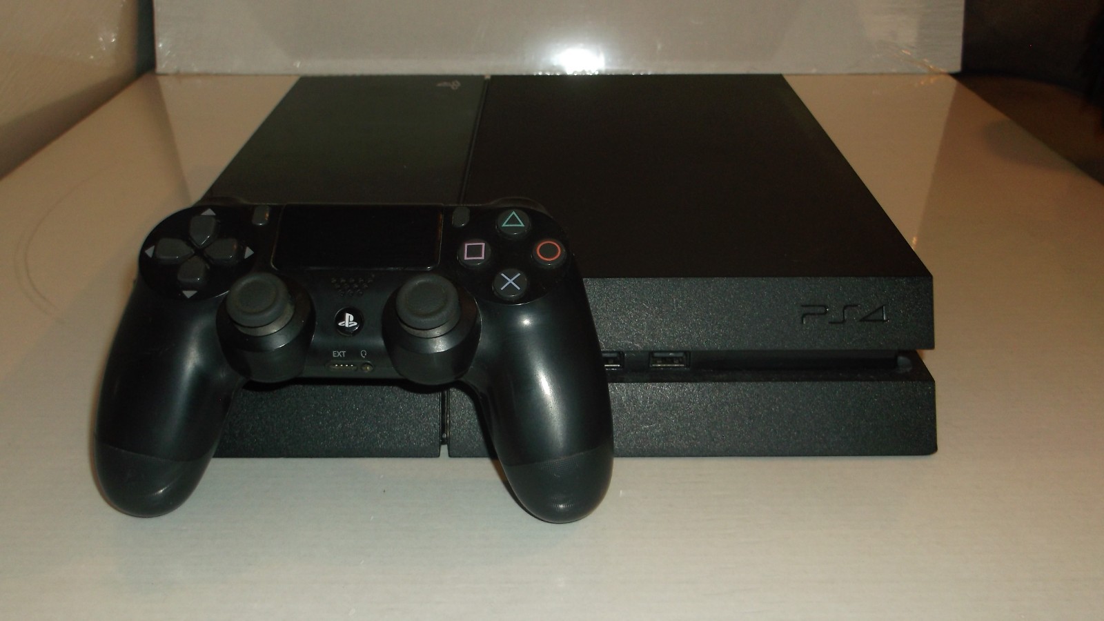PS4 FAT CONSOLE WITH CONTROLLER