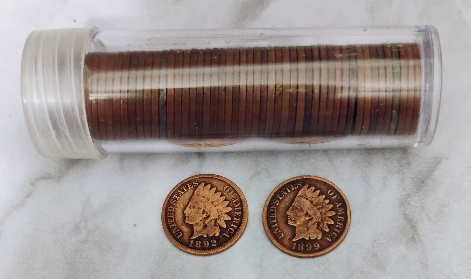 ONE UNSEARCHED ROLL OF 50 WHEAT PENNIES WITH 2 INDIAN HEAD CENTS, TOTAL 52 COINS