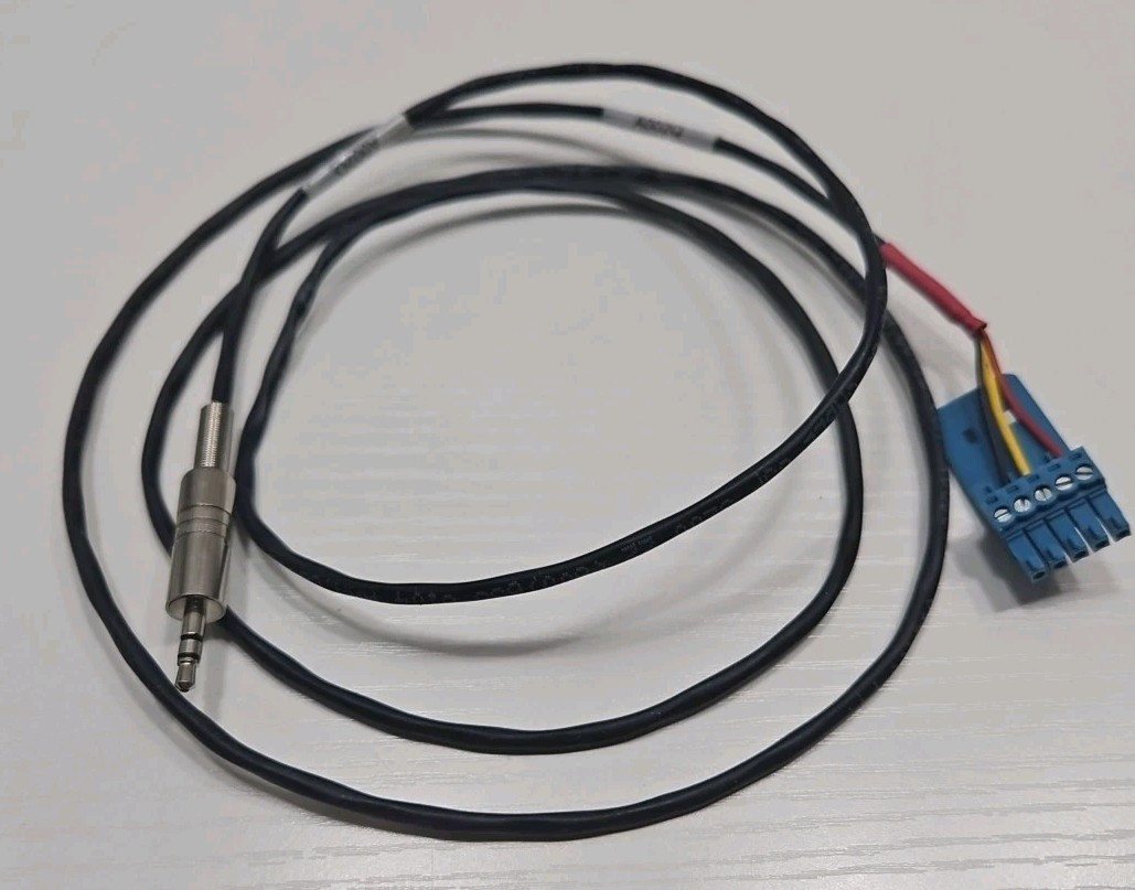 Extron A002Q 3122598 Type Cmp 5 Ft Plug