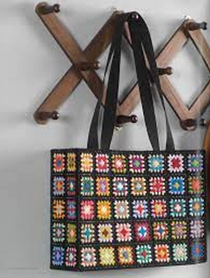 GRANNY SQUARE TOTE & Wallet Plastic Canvas Pattern Book ~ 2 Designs