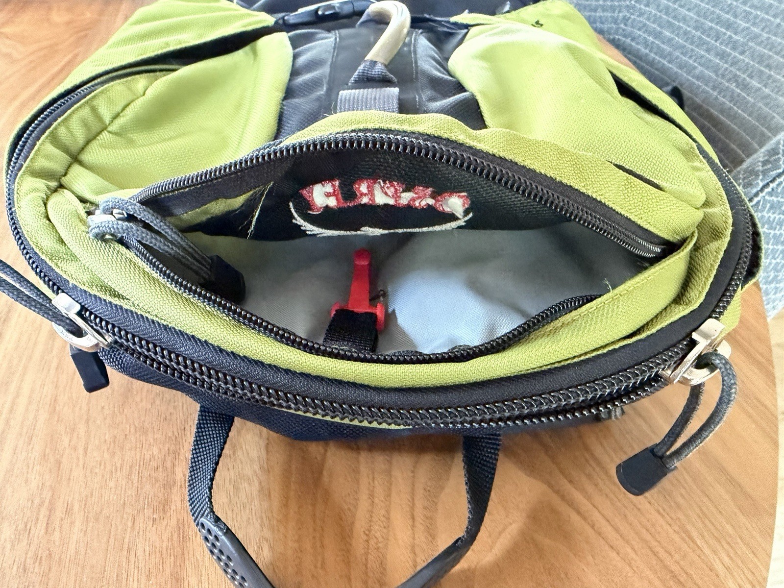 Osprey Synchro 25 Hiking Backpack