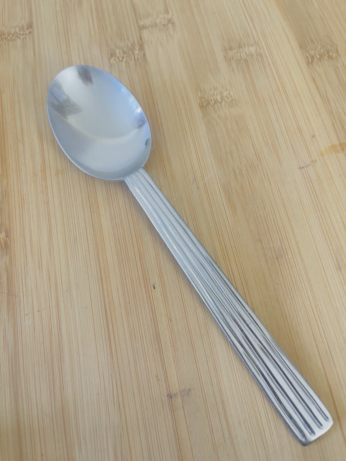 Pfaltzgraff 18/0 Stainless Glossy Ridges INDY Place Soup Spoon 7.75" Rare!
