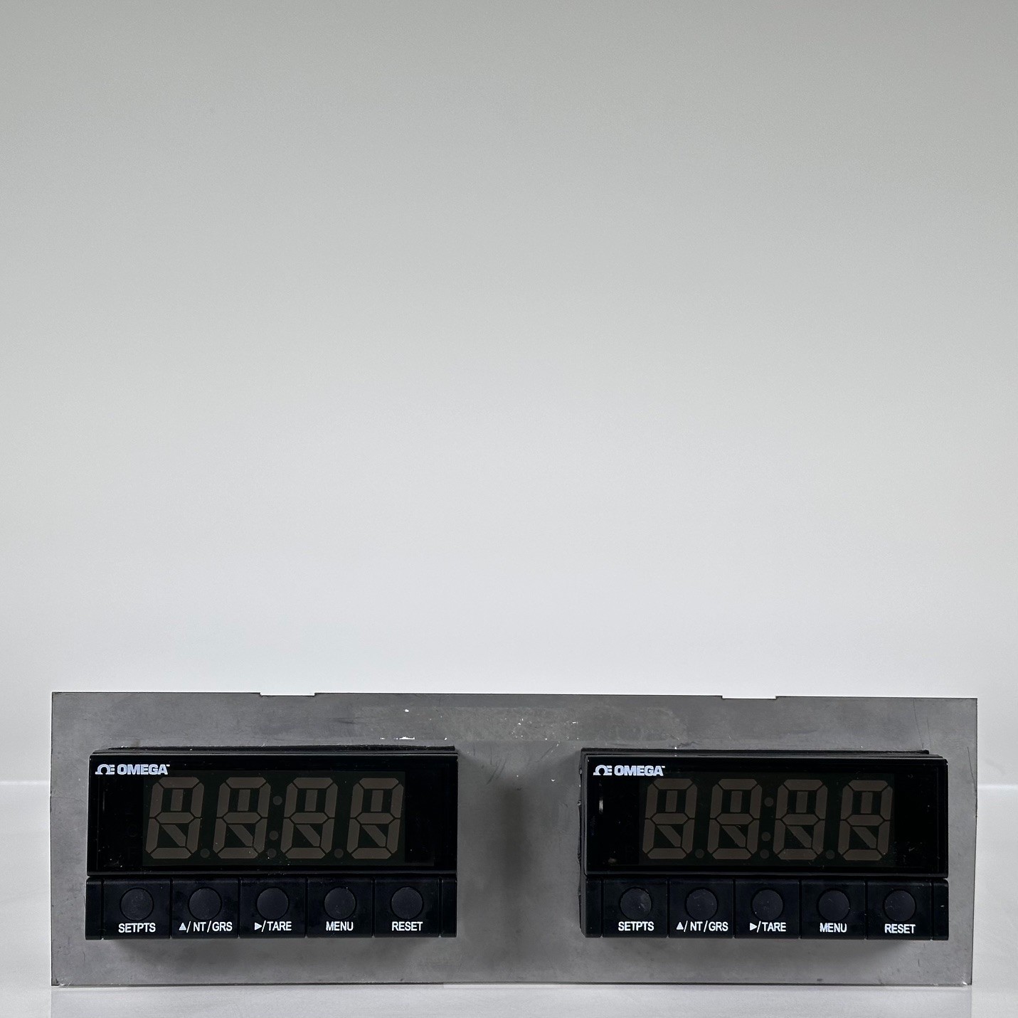 (Pair) Omega DP25B-S Strain & Load Cell (2000 lb) Meter/Controller