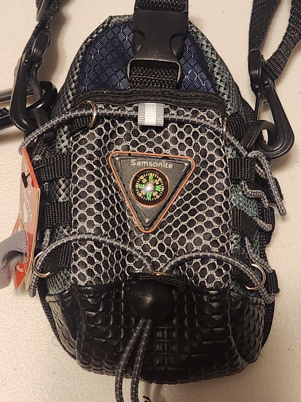 Samsonite Small Accessories Cycling Bag with Compass Zip Closure blue and black