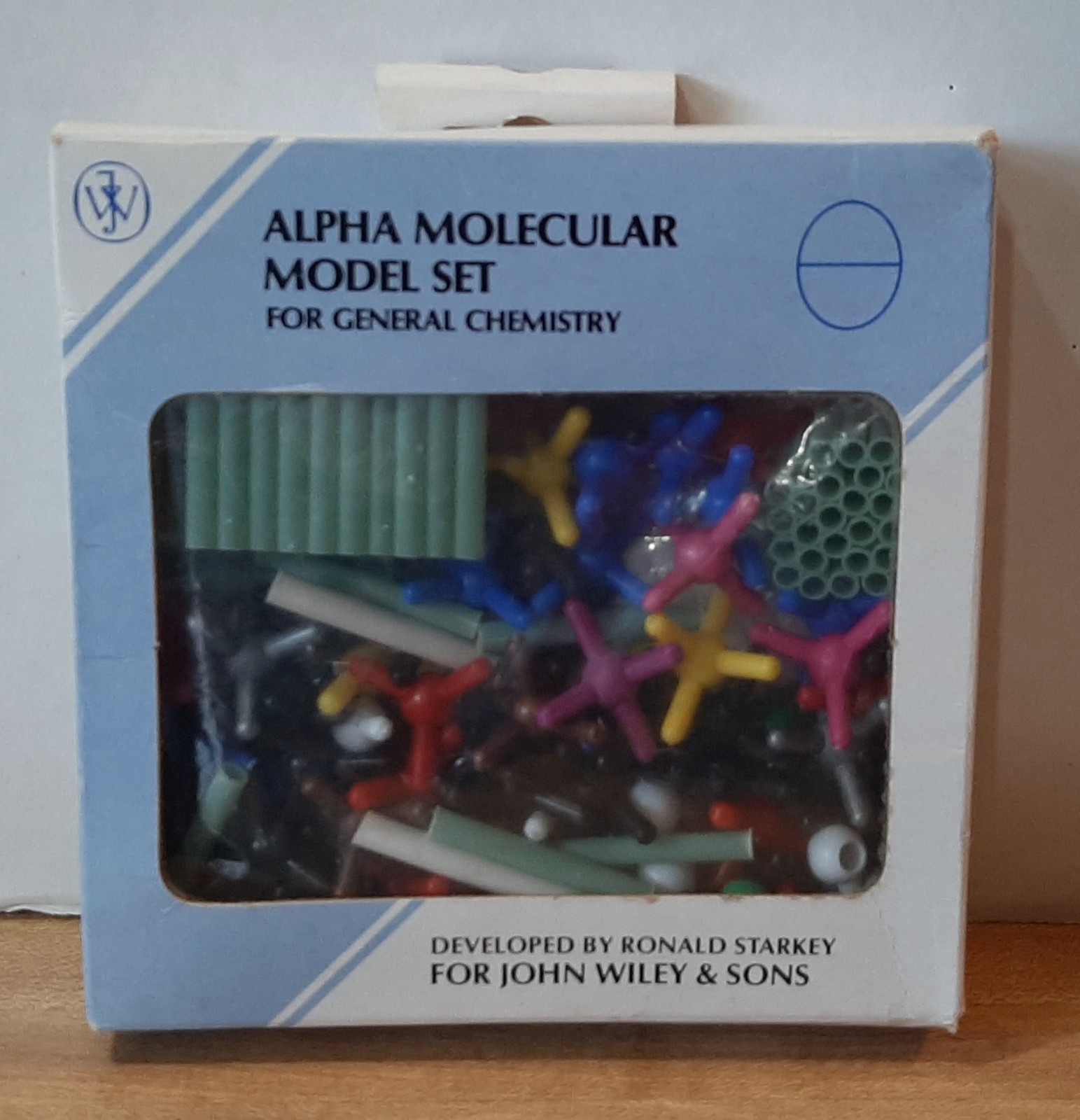 Vintage Alpha Molecular Model Set With Instruction Book 1985