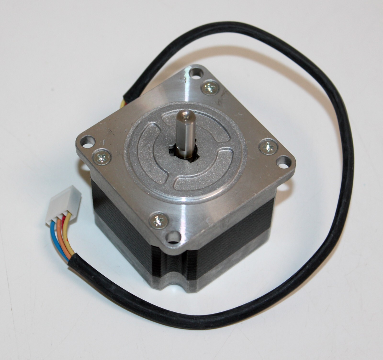 SANYO DENKI STEP SYN 103H7121-5640 STEPPING MOTOR