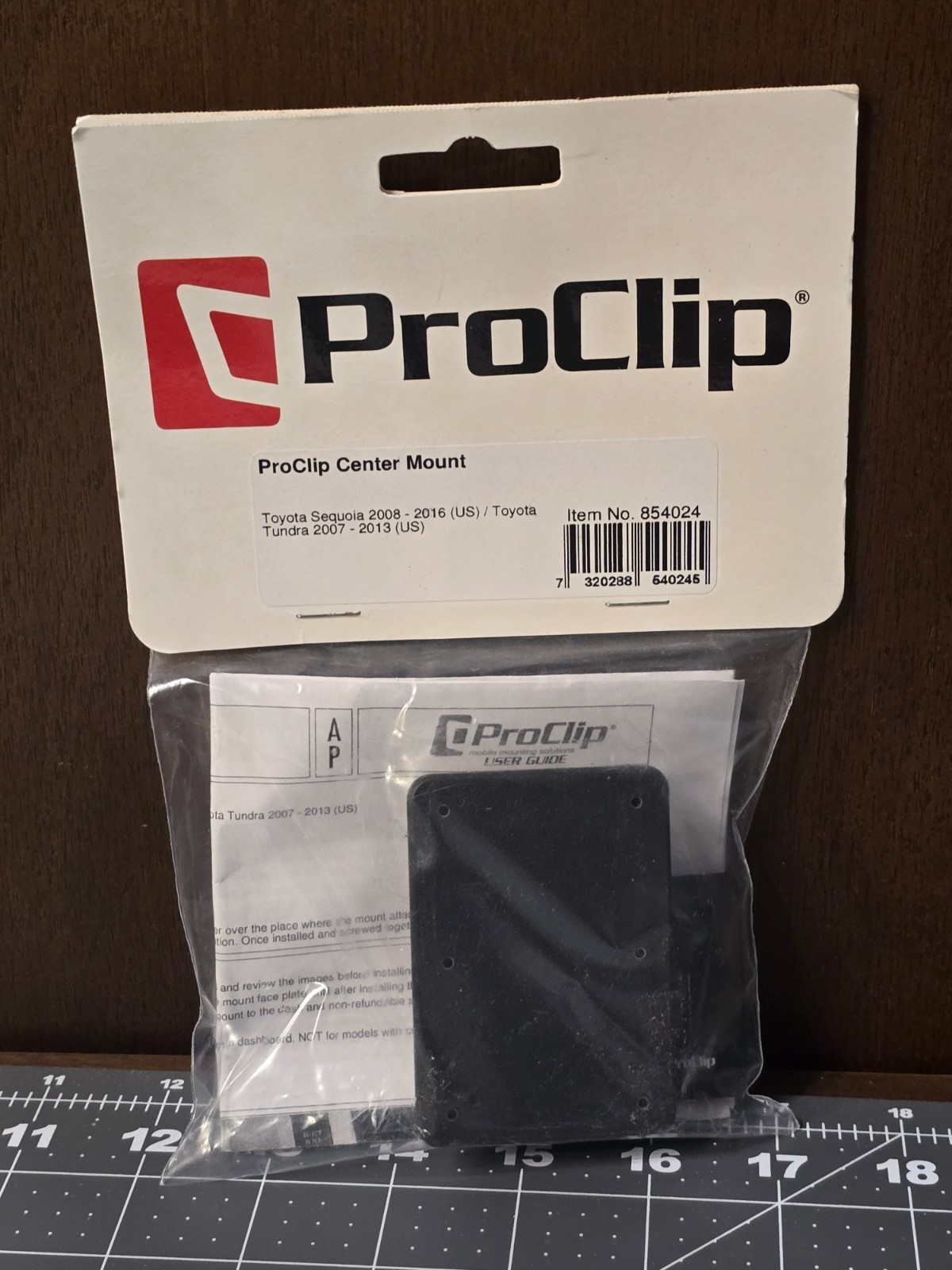 ProClip Center Dash Mount for Toyota 2008 - 16 Sequoia,  2007 - 13 Tundra 854024