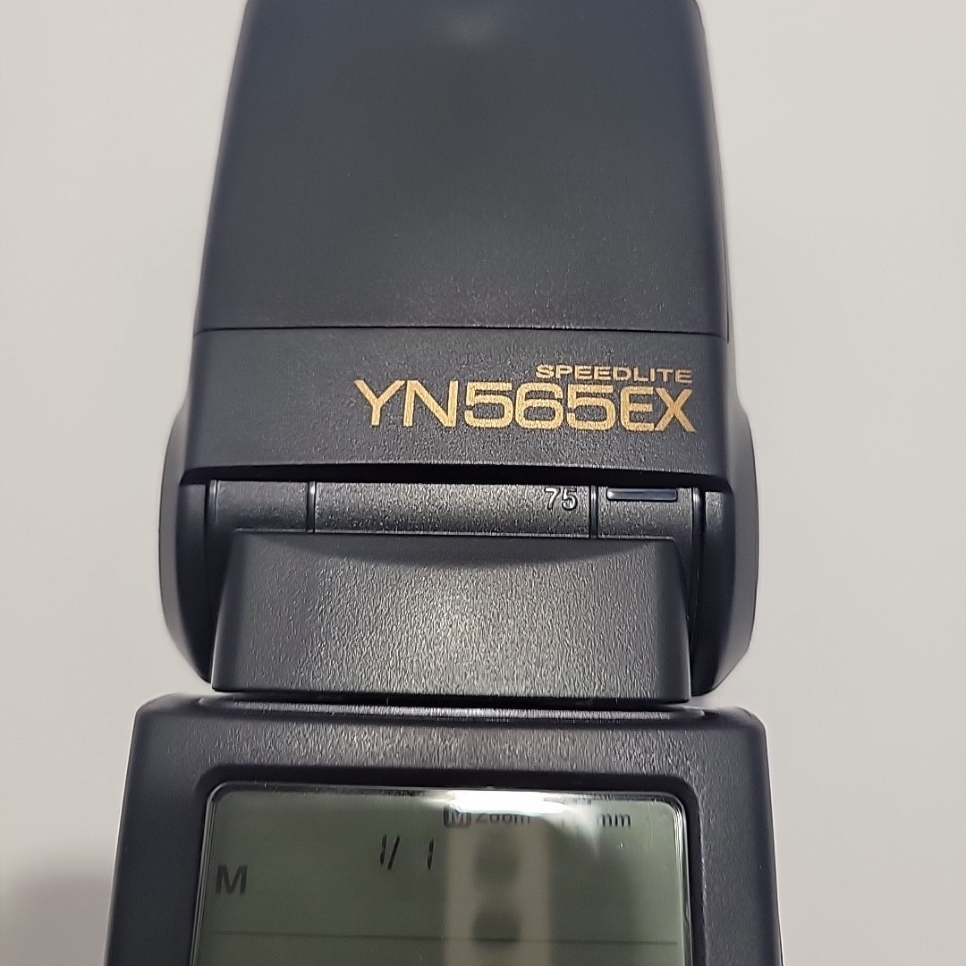 Yongnuo Speedlite YN-565EX Shoe Mount Flash For Nikon