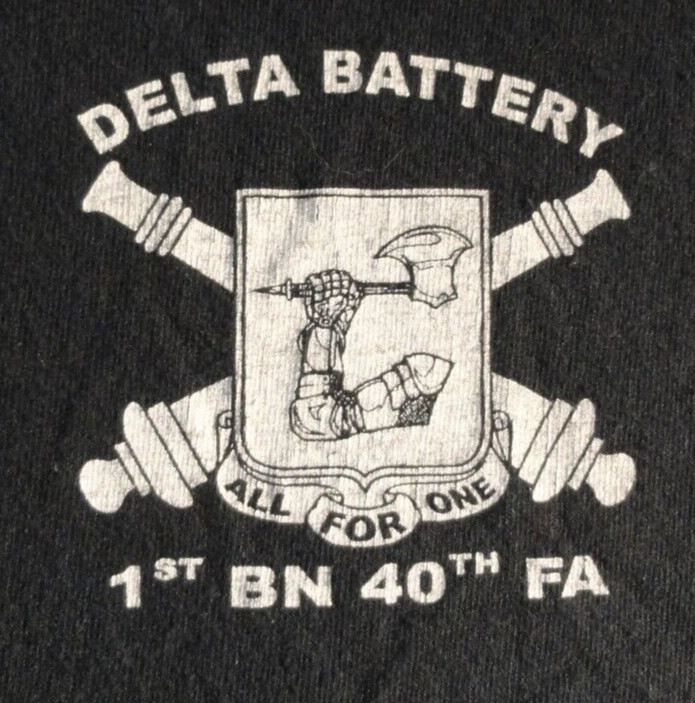 DISCONTINUED DELTA BATTERY 1ST BATTALION 40TH FIELD ARTILLERY UNIT SHIRT MEDIUM
