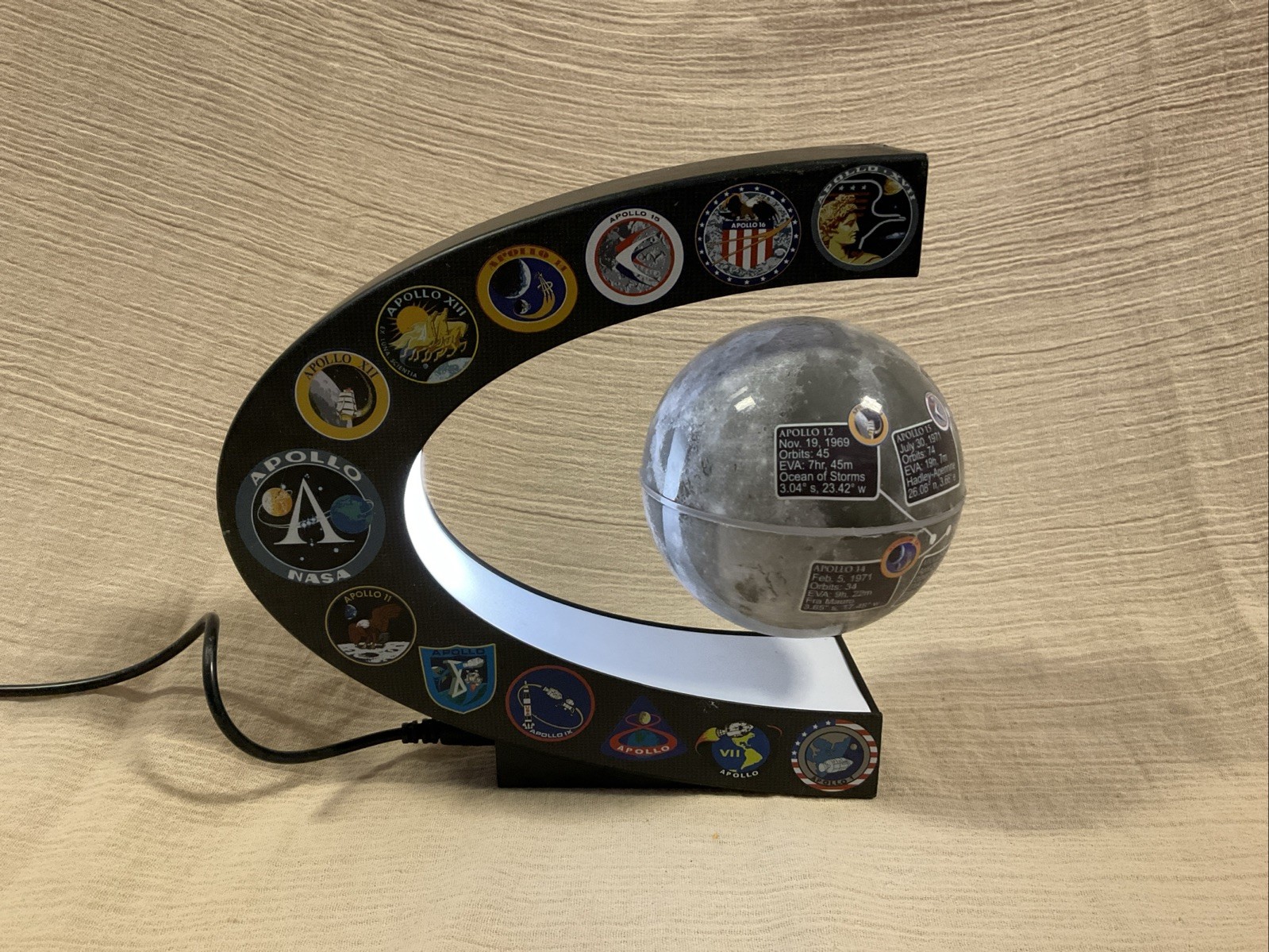 Floating globe, Magnetic Levitating Geographic Globes with LED Lights, Blue