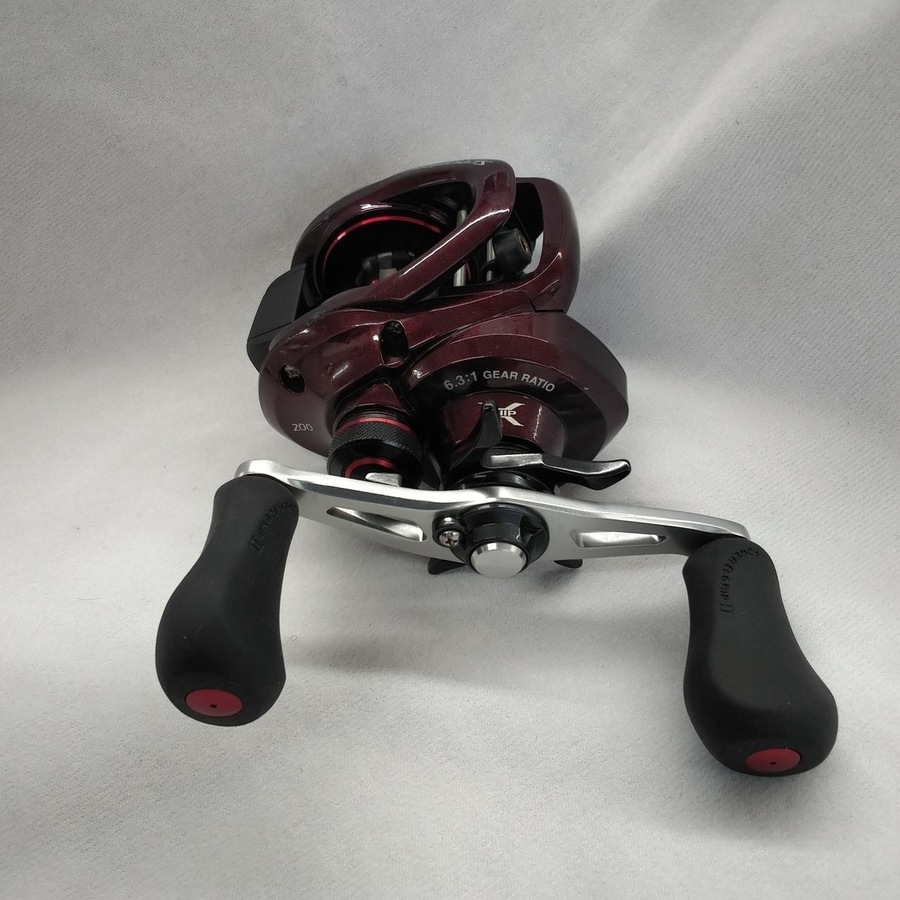 SHIMANO 14 SCORPION 200 Baitcast Reel