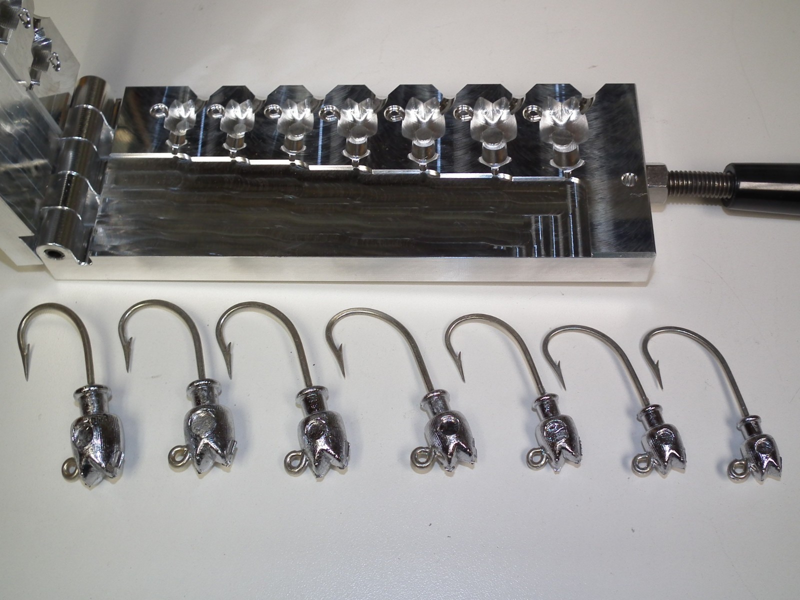 Saltwater Rubylips Jig with eyes mold 1/2 - 1.75oz CNC Aluminum Hotlips USA