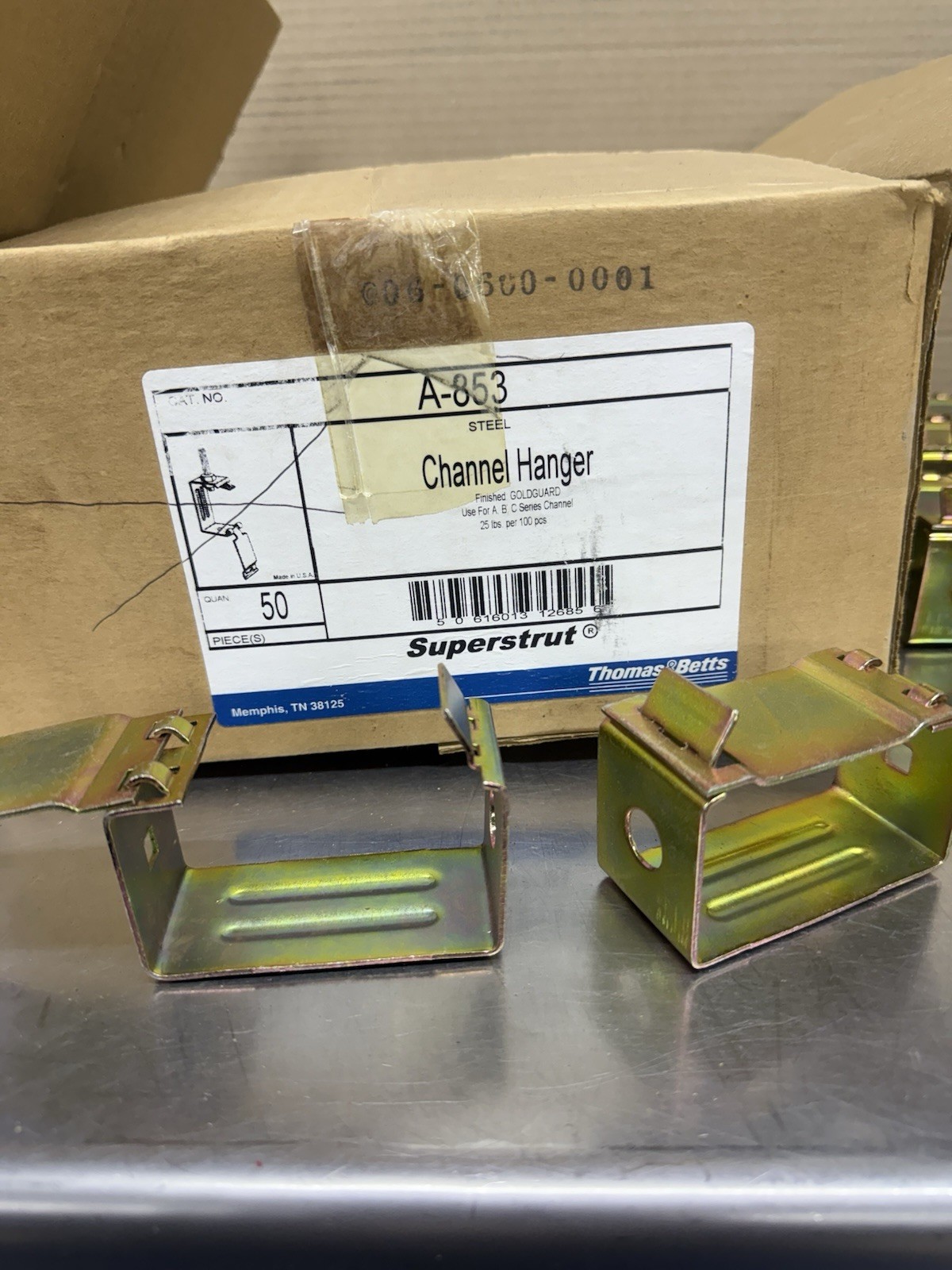 Box Of 50 Thomas & Betts A-853 Superstrut A853 Channel Hanger New Made In USA