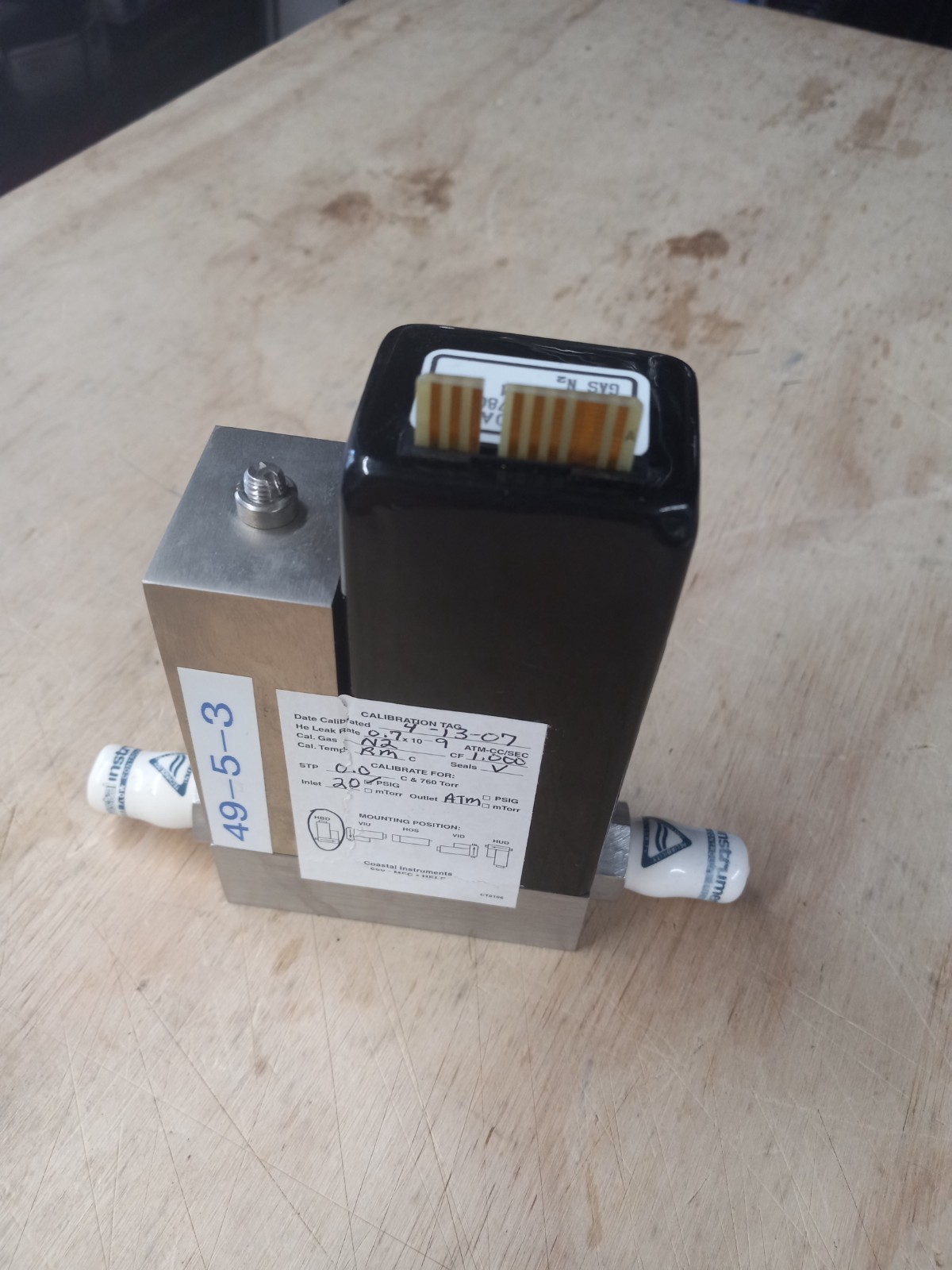 Unit Instruments UFC-1100A Mass Flow Controller 2 SLM N2 CALIBRATED