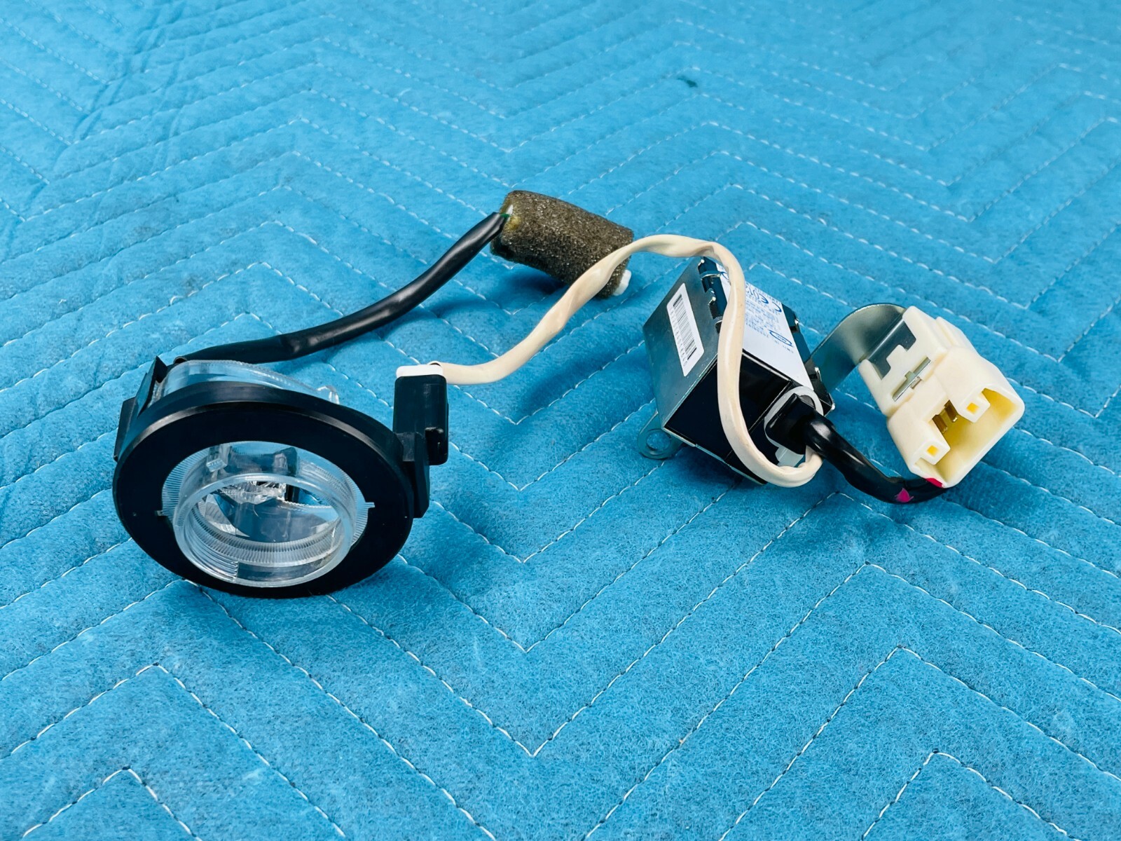 Lexus SC430 Ignition Cylinder Lamp w/ Amplifier 2002-2010 OEM