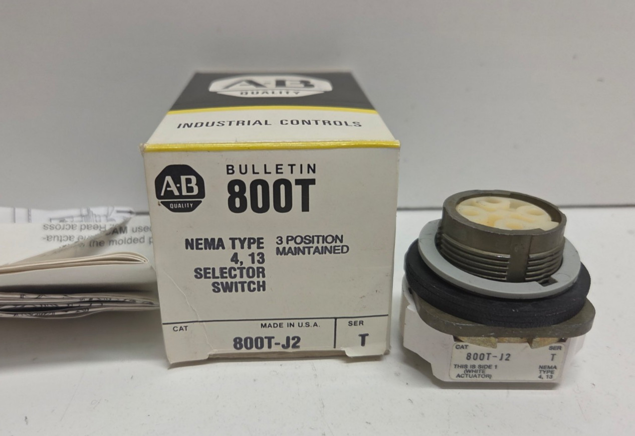 NEW IN BOX! ALLEN-BRADLEY 2-POS MAINTAINED SELECTOR SWITCH 800T-J2
