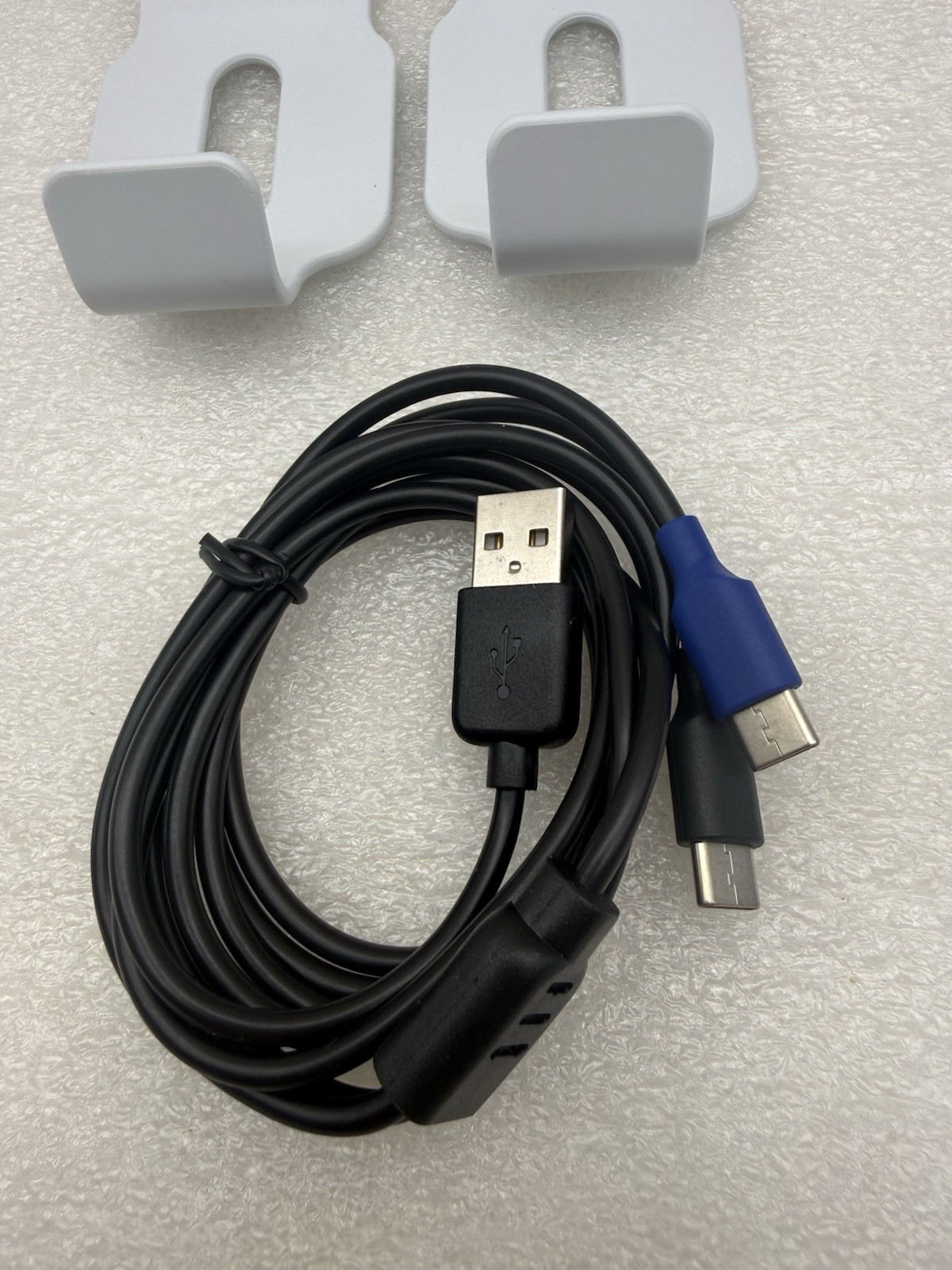 VR Controller Storage Stand Hooks w/Charging Cable For PSVR2,Charging Hangers