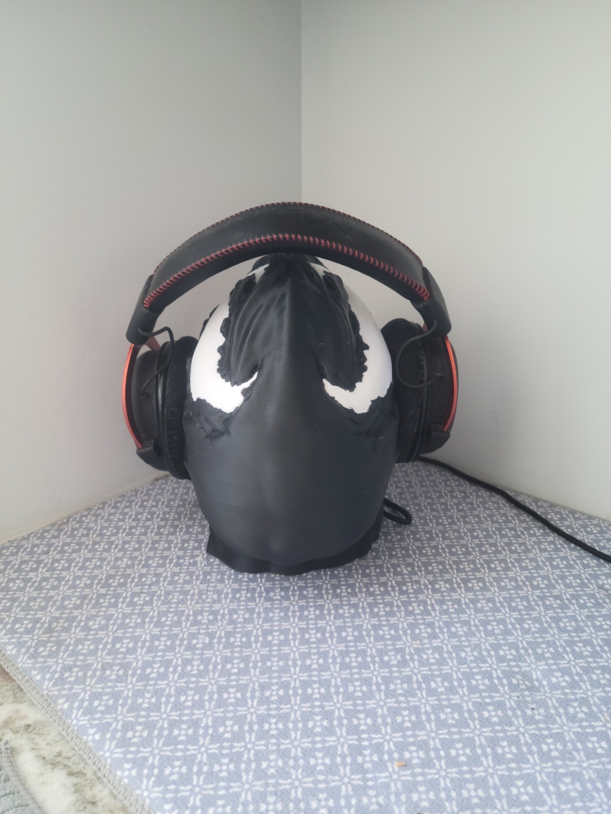 Venom And Spiderman Headphone Stand