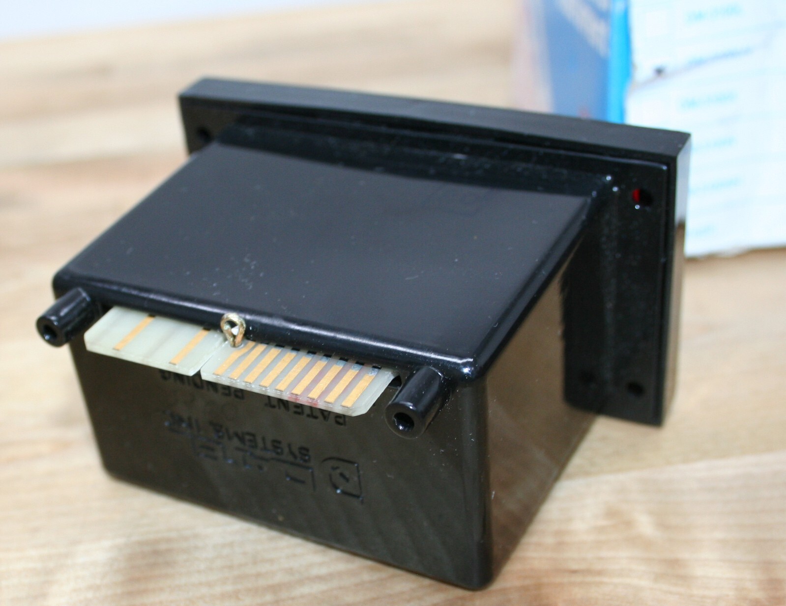 A NEW IN THE BOX (NIB) DM-3100LH panel meter