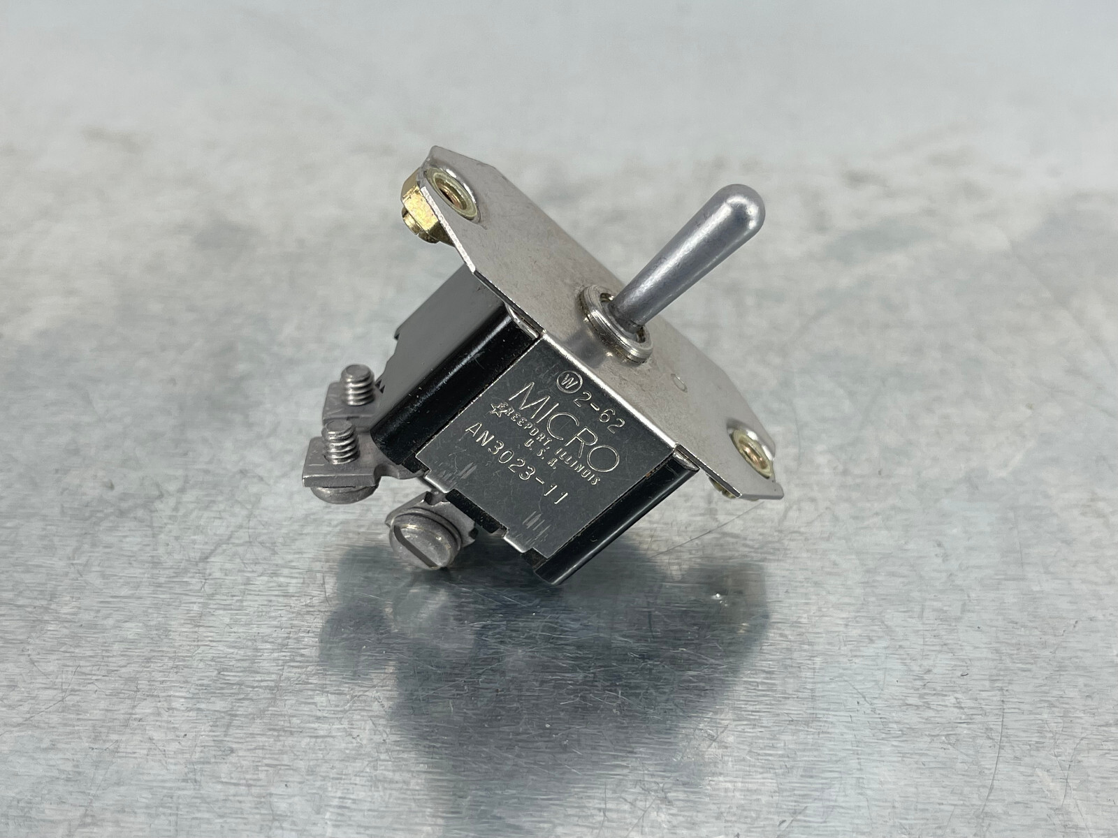 Micro AN3023-11 Toggle Switch