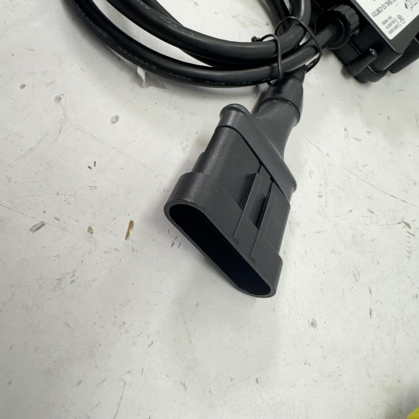 CalAmp LMU2630MB GPS Telematics Device Kit Fleet Tracking Bluetooth Assembly