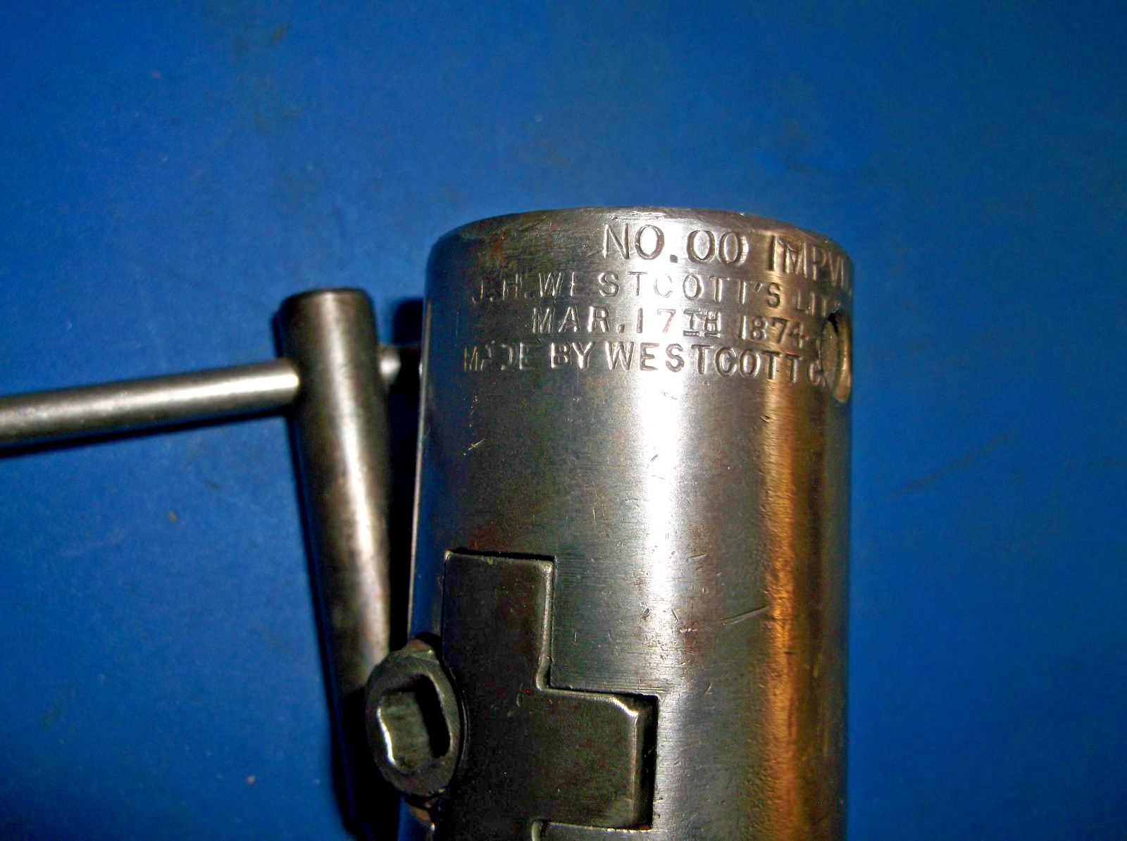 ANTIQUE (WESTCOTT CO.) 1/4" DRILL CHUCK AND KEY MARKED (MAR. 17TH 1874)
