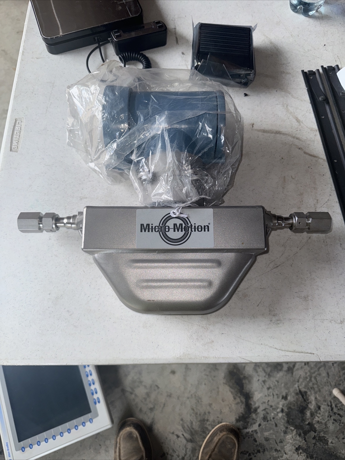 1/2" MICRO MOTION R025 MASS FLOW SENSOR 4 WIRE #8 VCO 1700 TRANSMITTER FAST SHIP