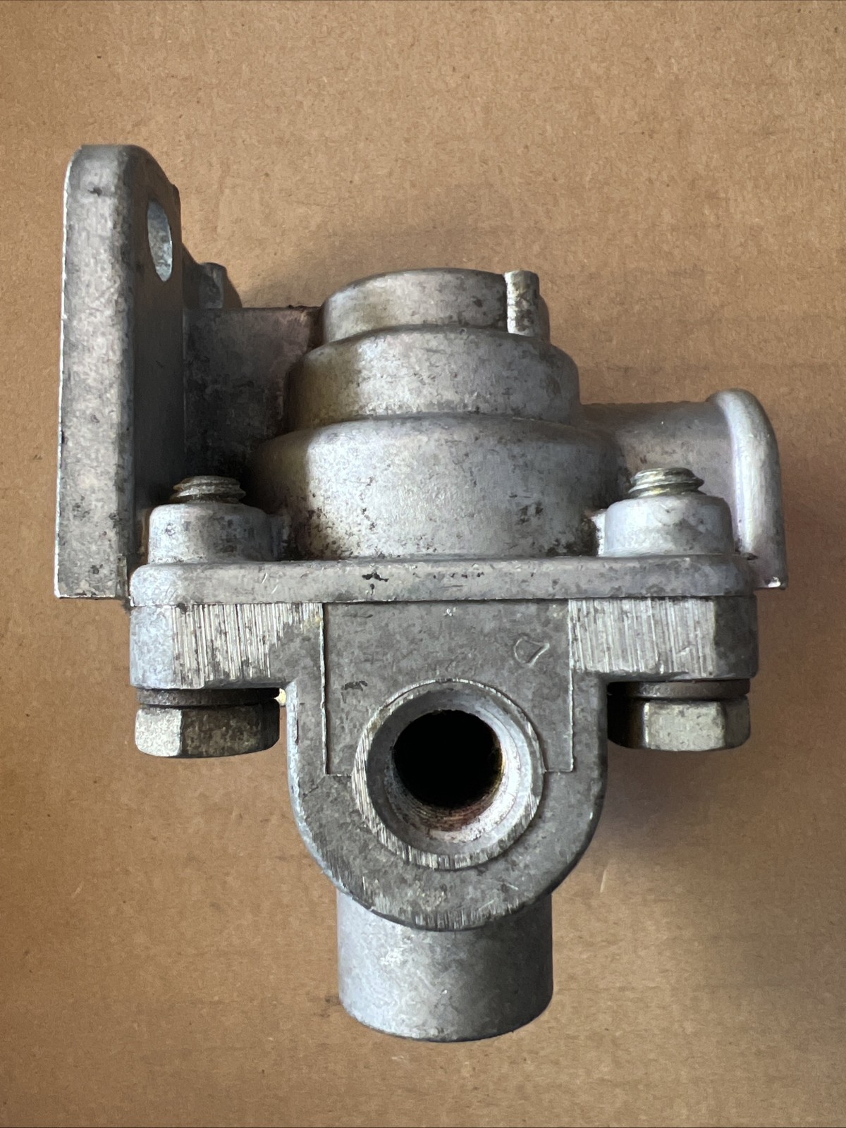 Bendix Trailer Brake Control Valve T-242794
