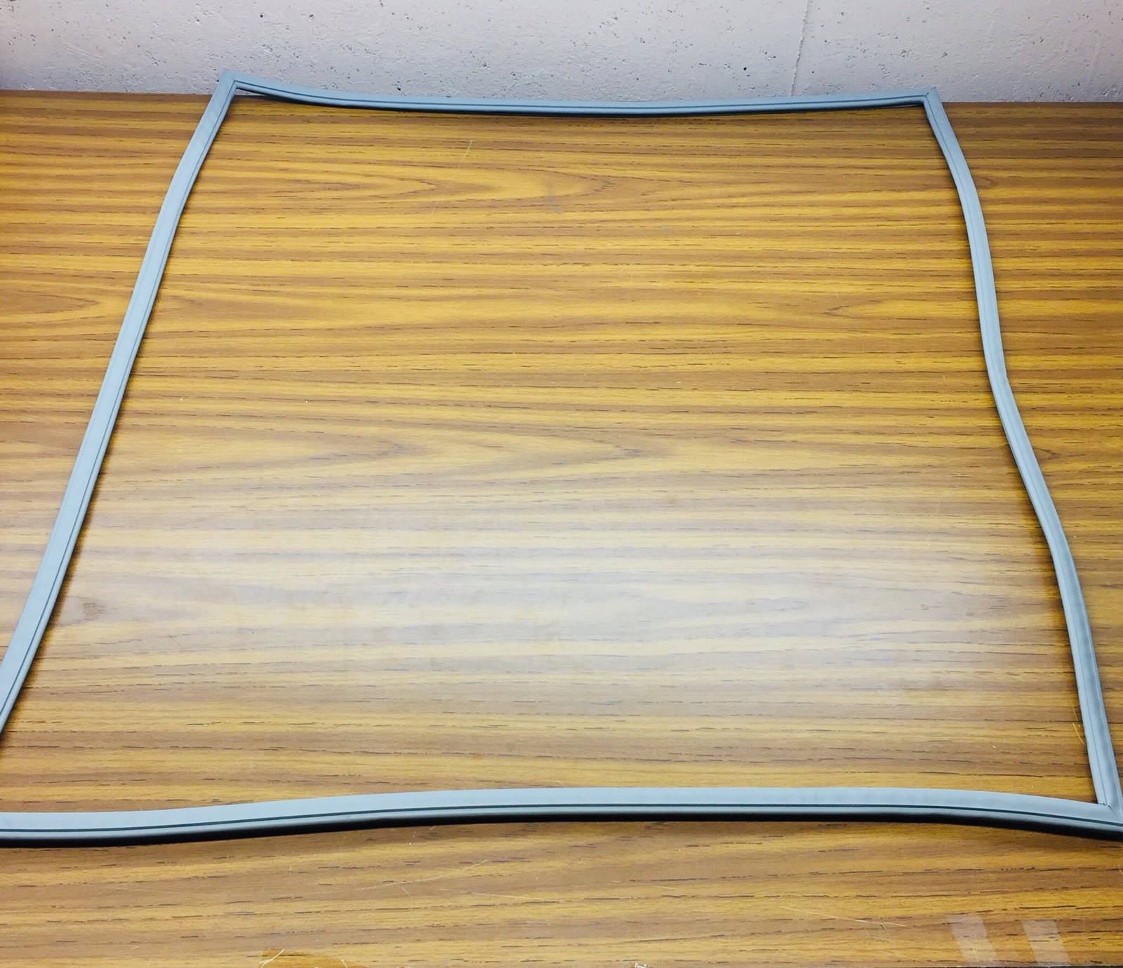 NEW UNBRANDED 784820 GRAY MAGNETIC GASKET DOOR 32-1/4 x 28-1/8 FOR BEVLES