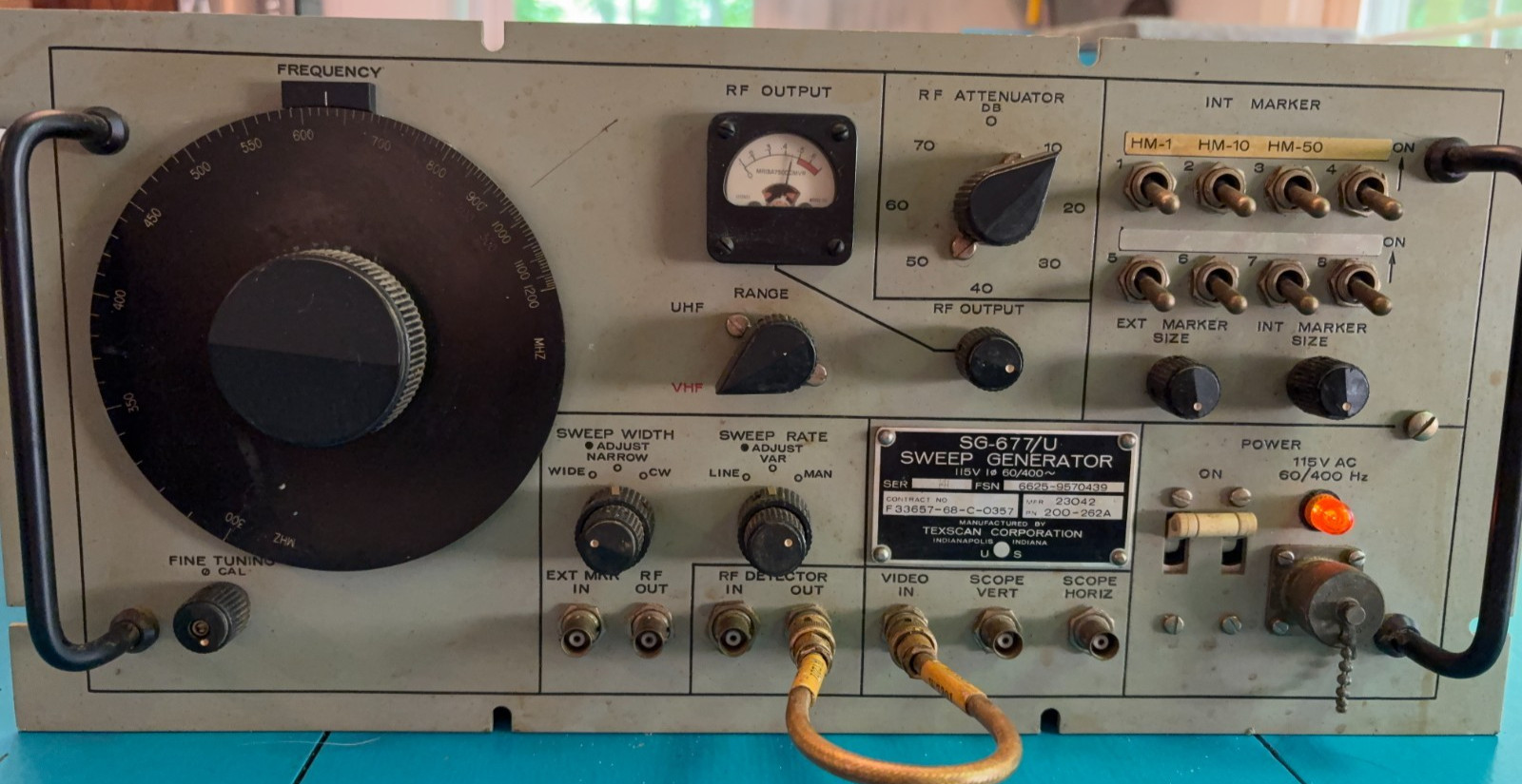 Texscan SG-677/U RF Sweep Signal Generator Military Cold War Test Gear Tested