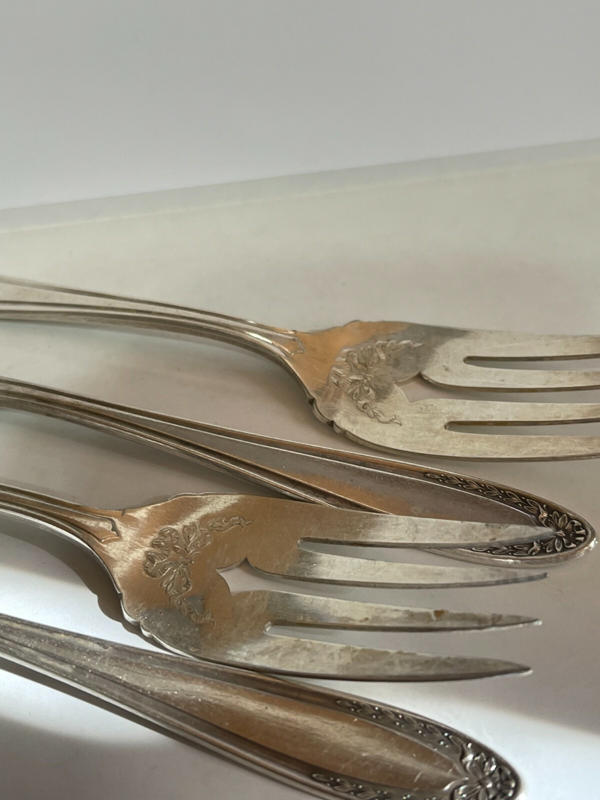 Oneida Community Par Plate Bridal Wreath - lot of (4) 6" small forks