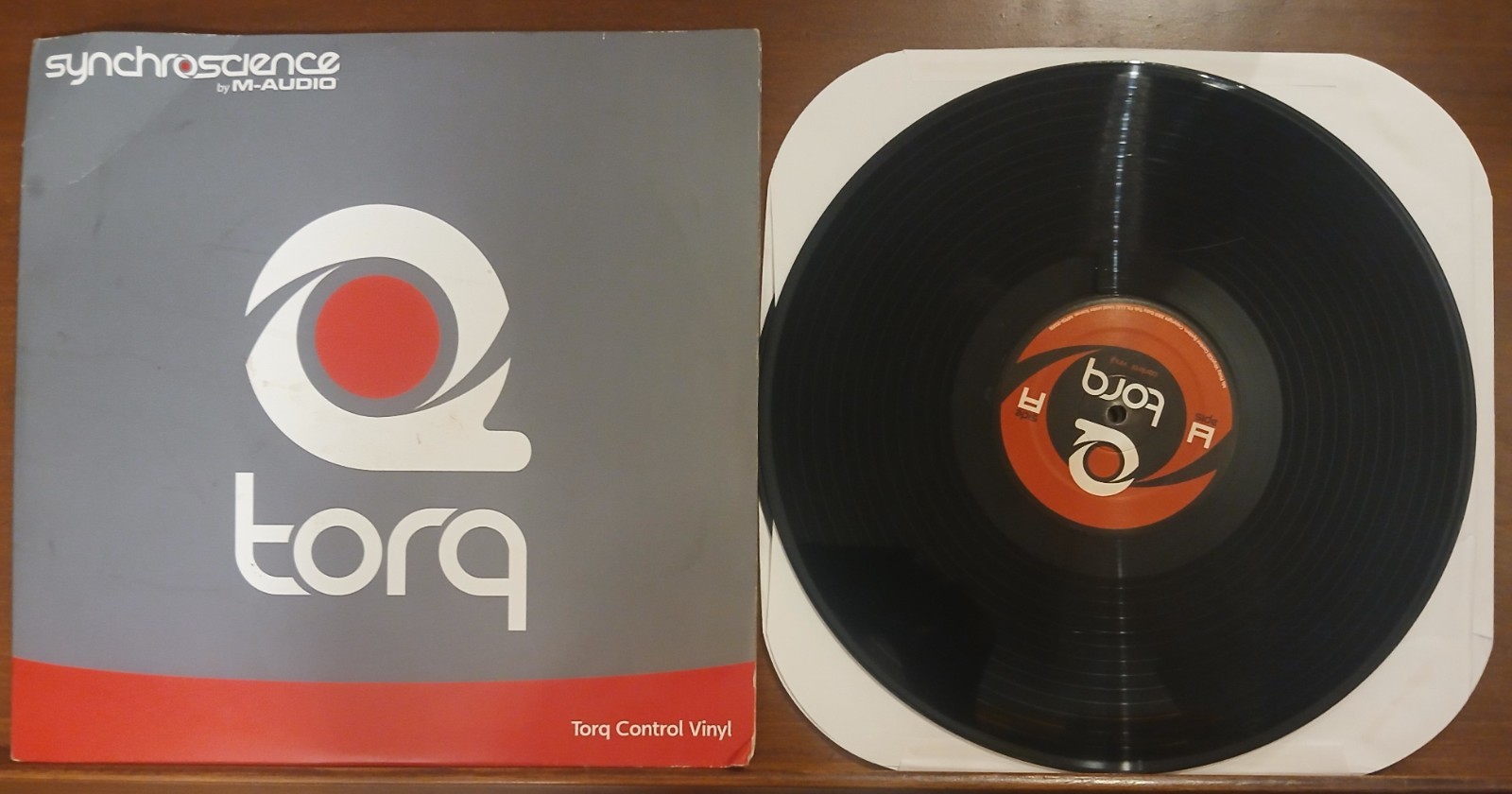 Torq Control Vinyl Synchroscience by M-Audio