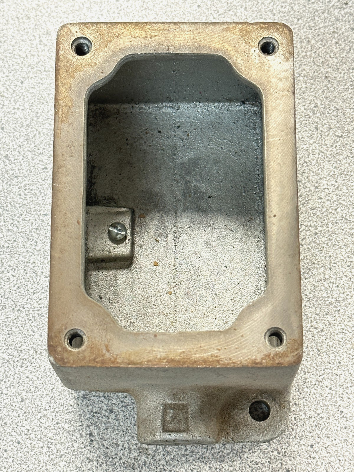 New (no box) Crouse-Hinds EDS171 Iron 1-Gang Explosion Proof Back Box 1/2" Hub