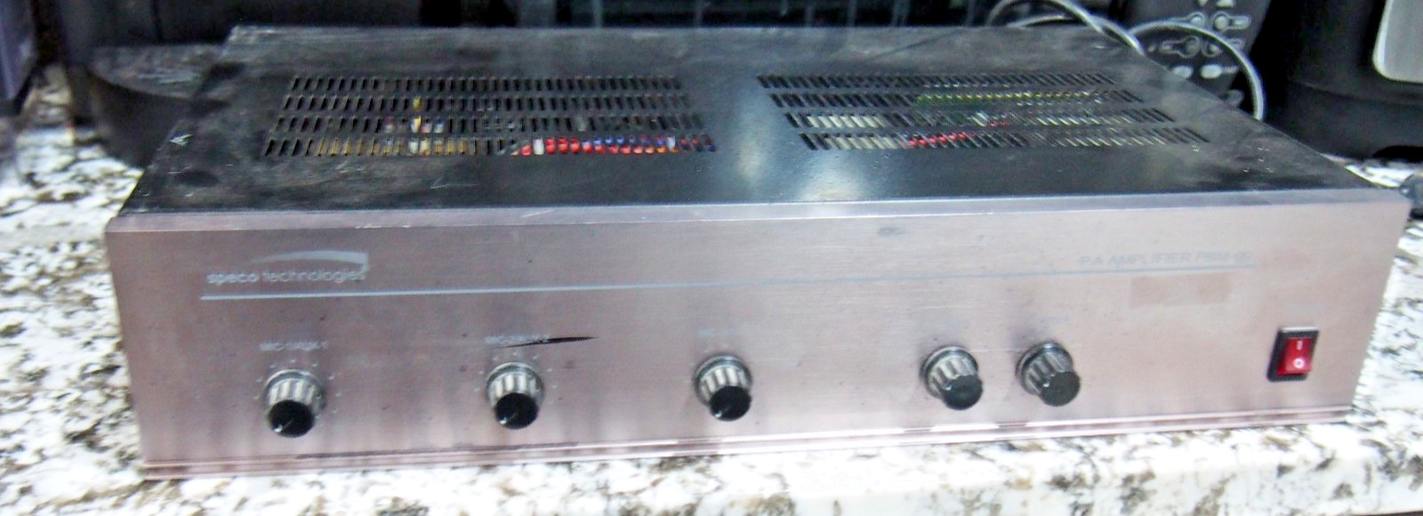 Speco Technologies PBM-60 P.A. Amplifier – Powers On