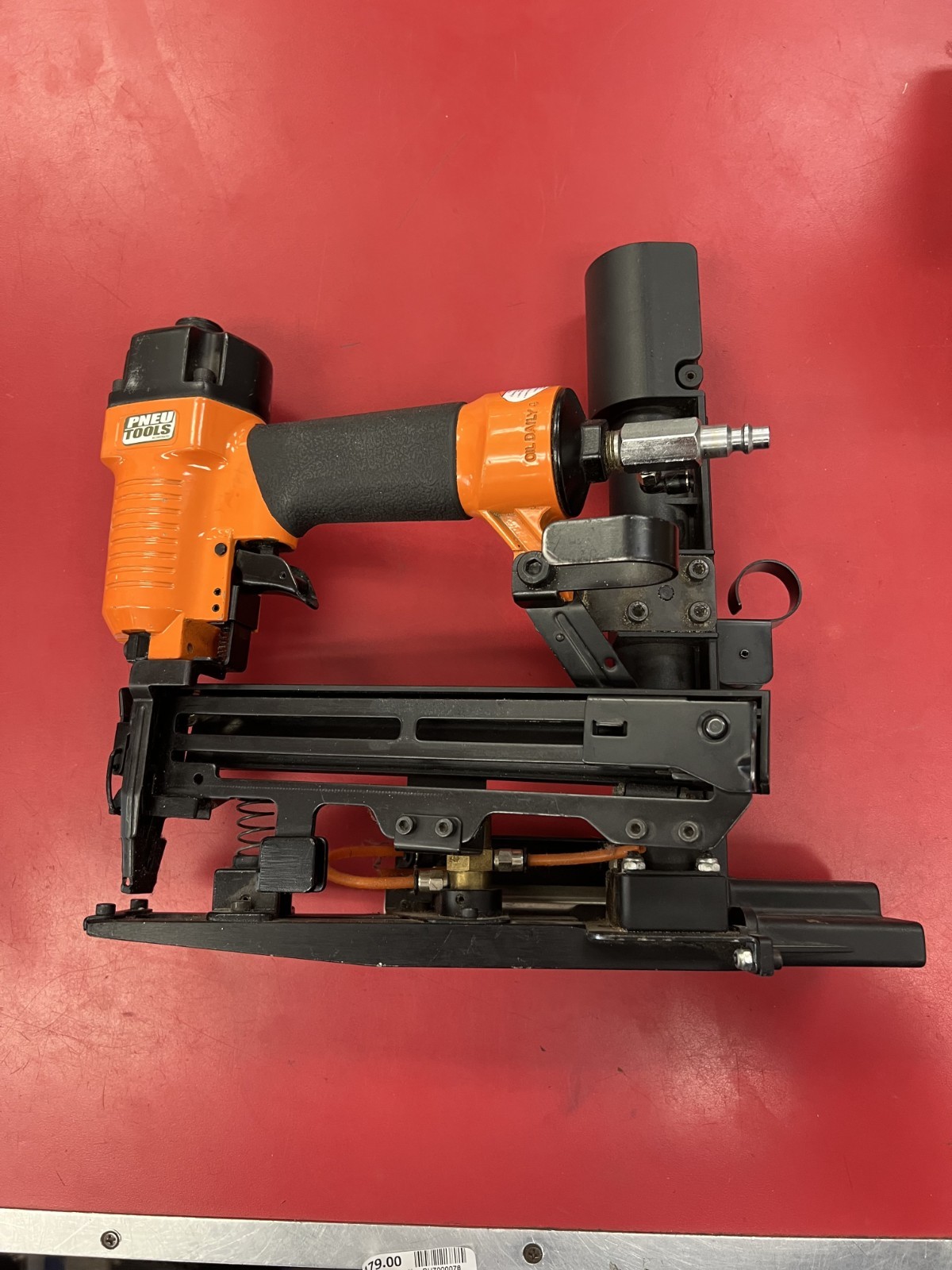 PNEUTOOLS SN90/40LW-X1 Rap-A-Cap 150 Collated Plastic Cap Tool