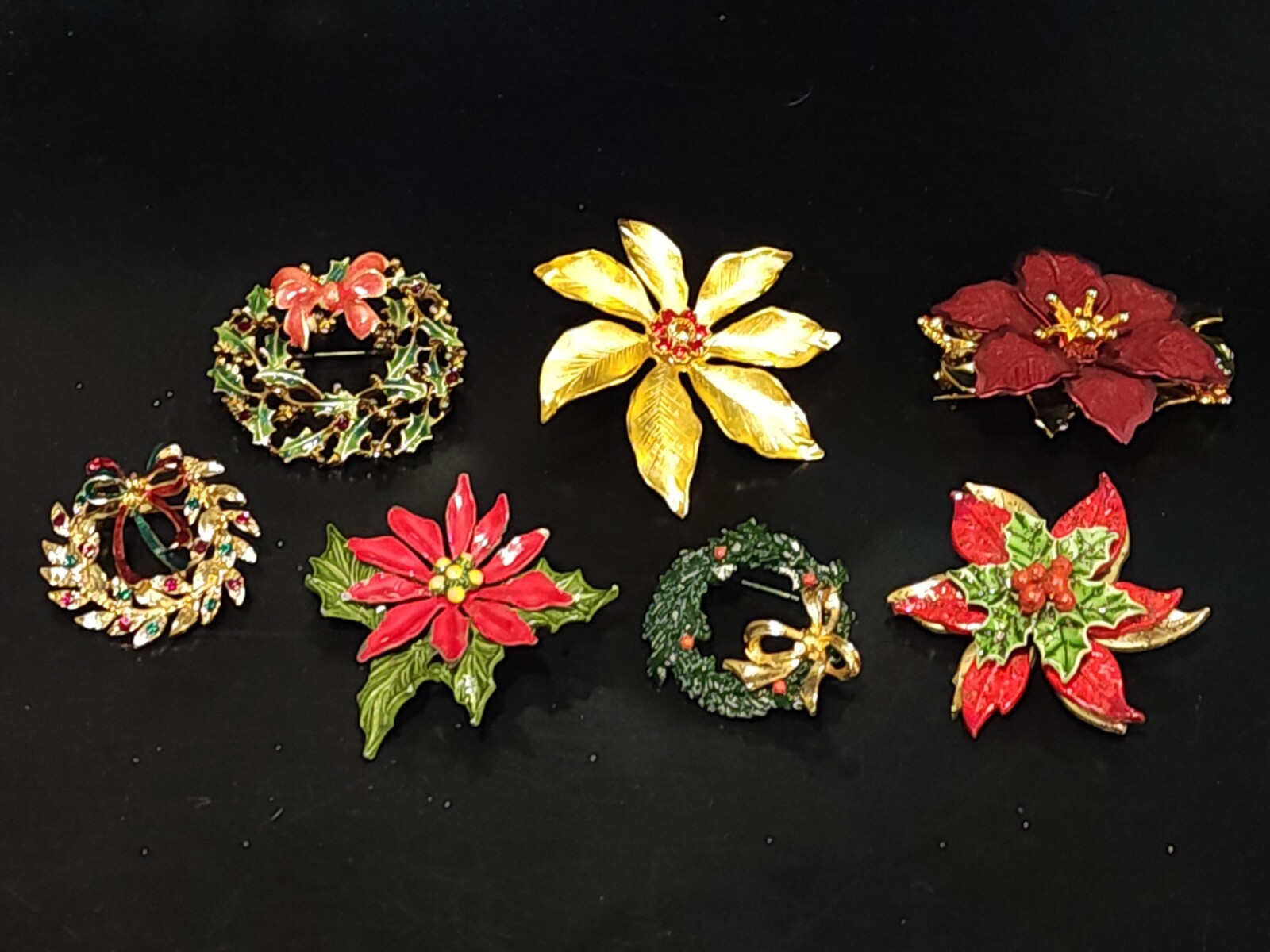 Vintage LOT OF 7- Pins Metal Rhinestone WREATH POINSETTIA Christmas Brooches