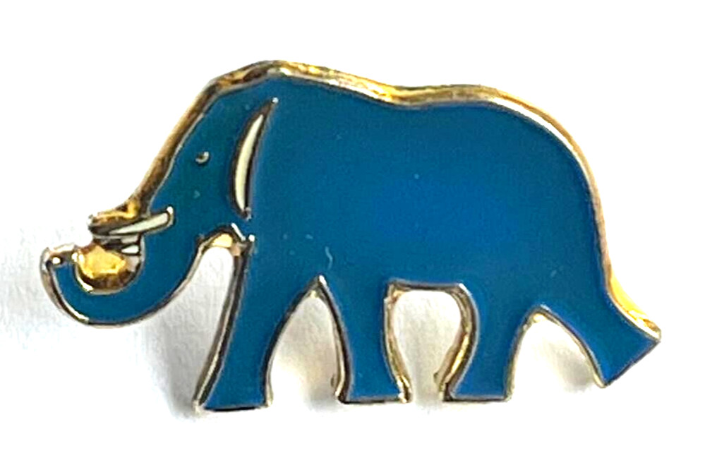 Tchibo Coffee Elephant Pin (H19)