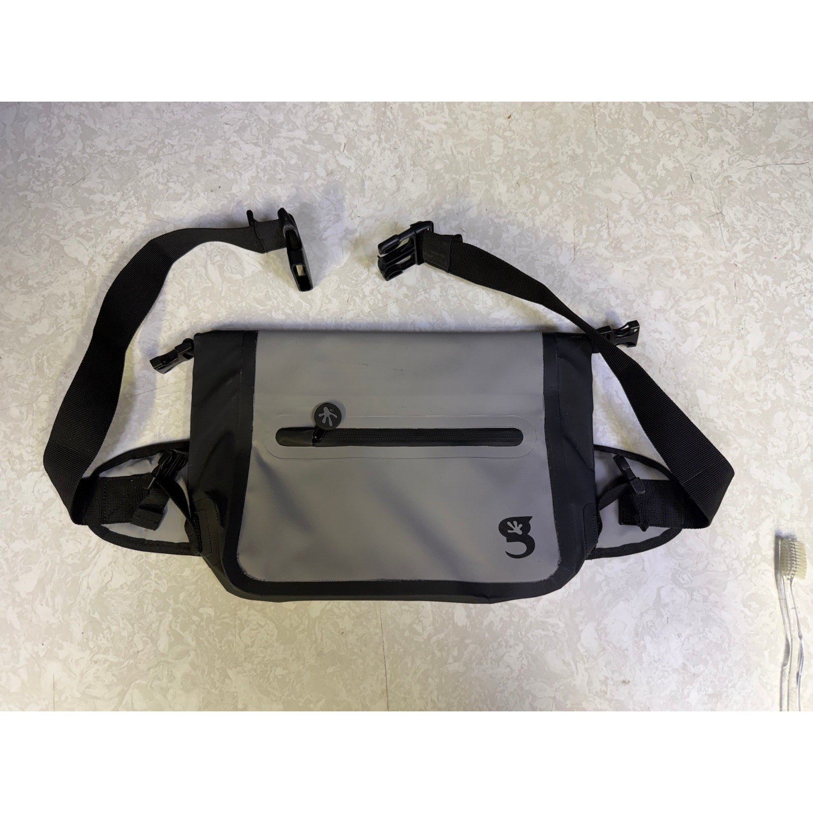 geckobrands Waterproof Tarpaulin Waist Pack Black & Gray Never Used