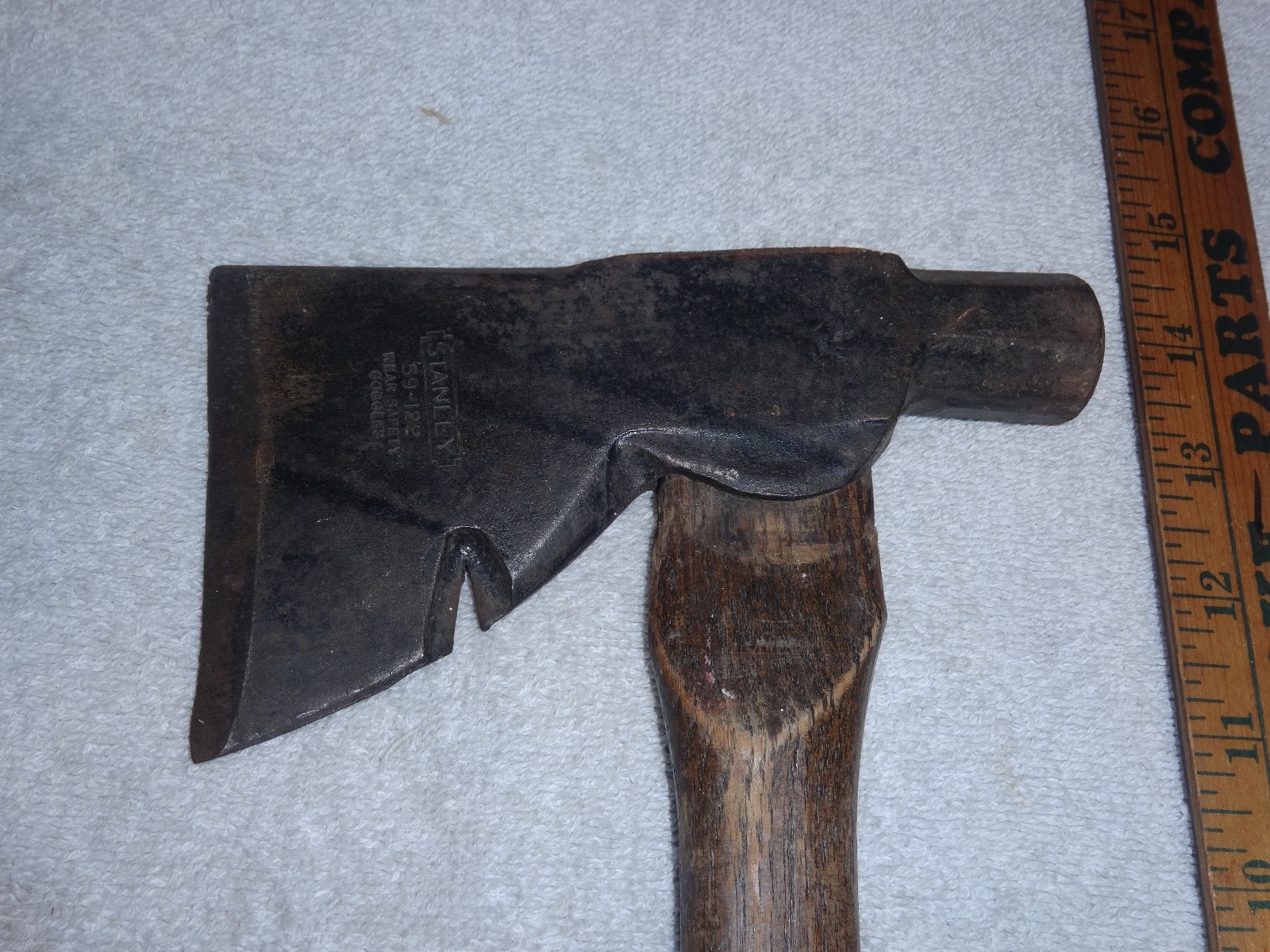 ANTIQUE ORIGINAL 14" STANLEY WOOD & METAL AX+ HAMMER 59 WEAR SAFETY GOGGLES TOOL