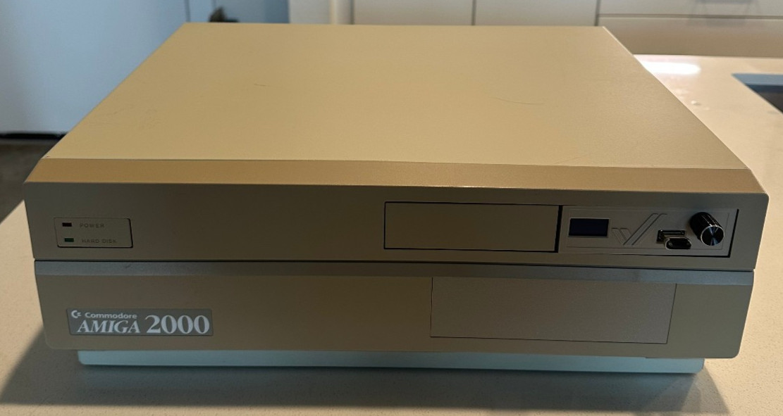 Commodore Amiga A2000 2000 Computer - Gotek Floppy - Noctua Fan  (3313)
