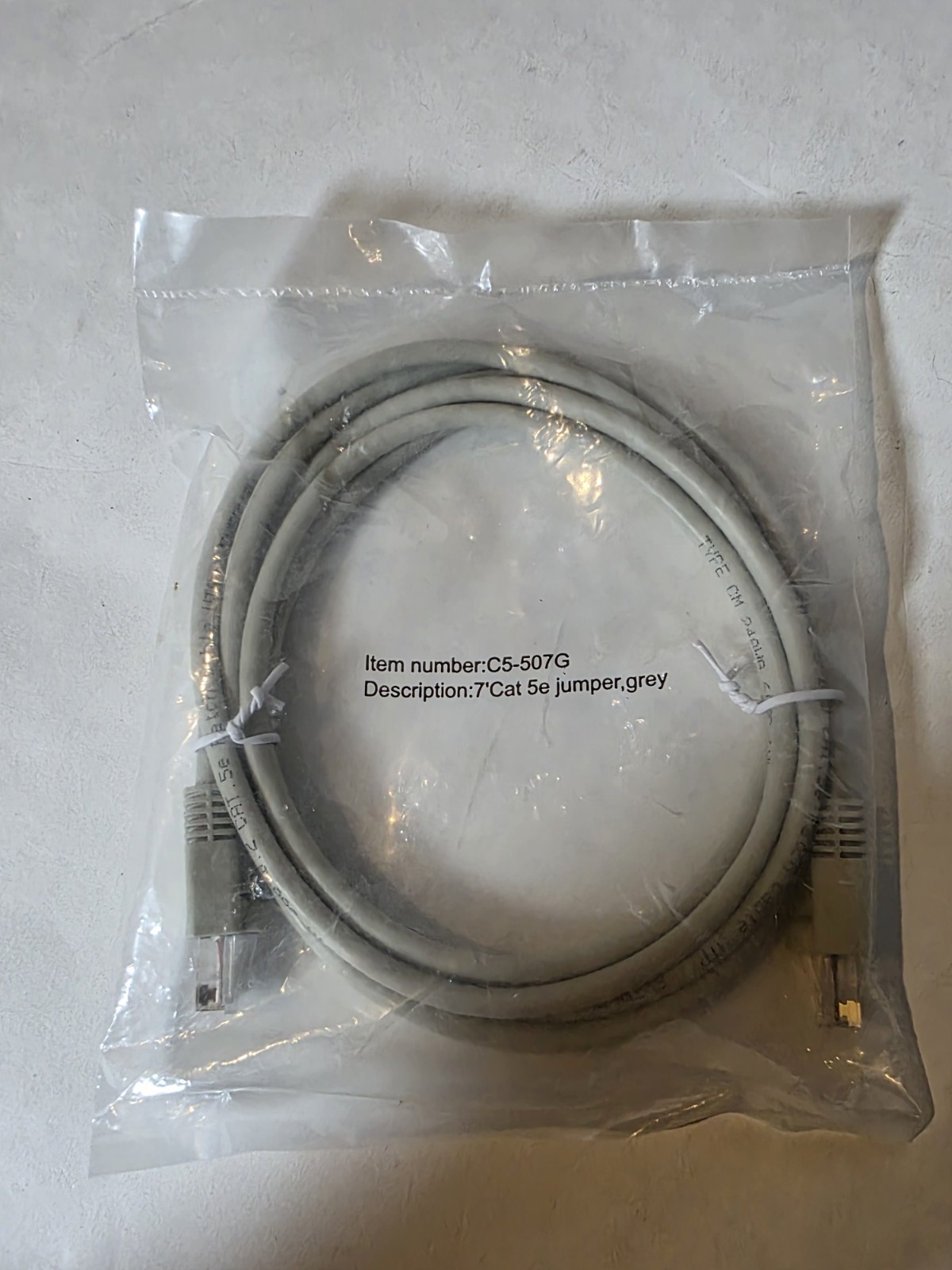 7 ft. Cat5e / Cat5 Jumper Snagless Molded Patch Cable Gray C5-507G - NEW SEALED