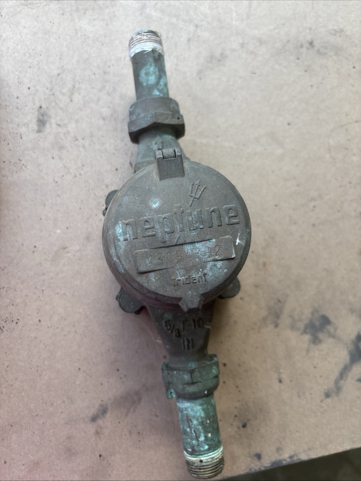 Vintage Neptune Trident Water Meter 5/8" T-10 (VR15)