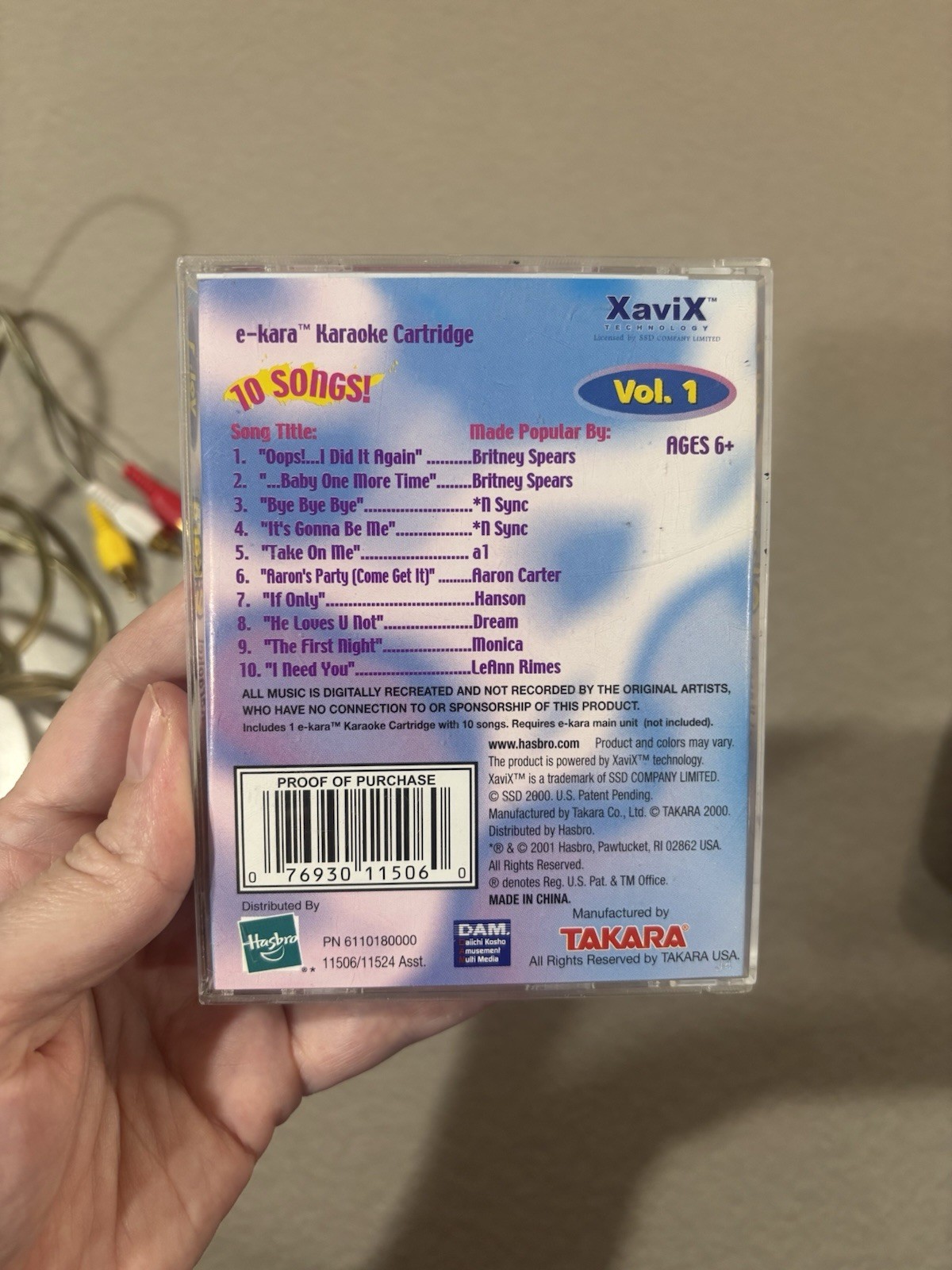 E-Kara Microphone With Two Cartridges