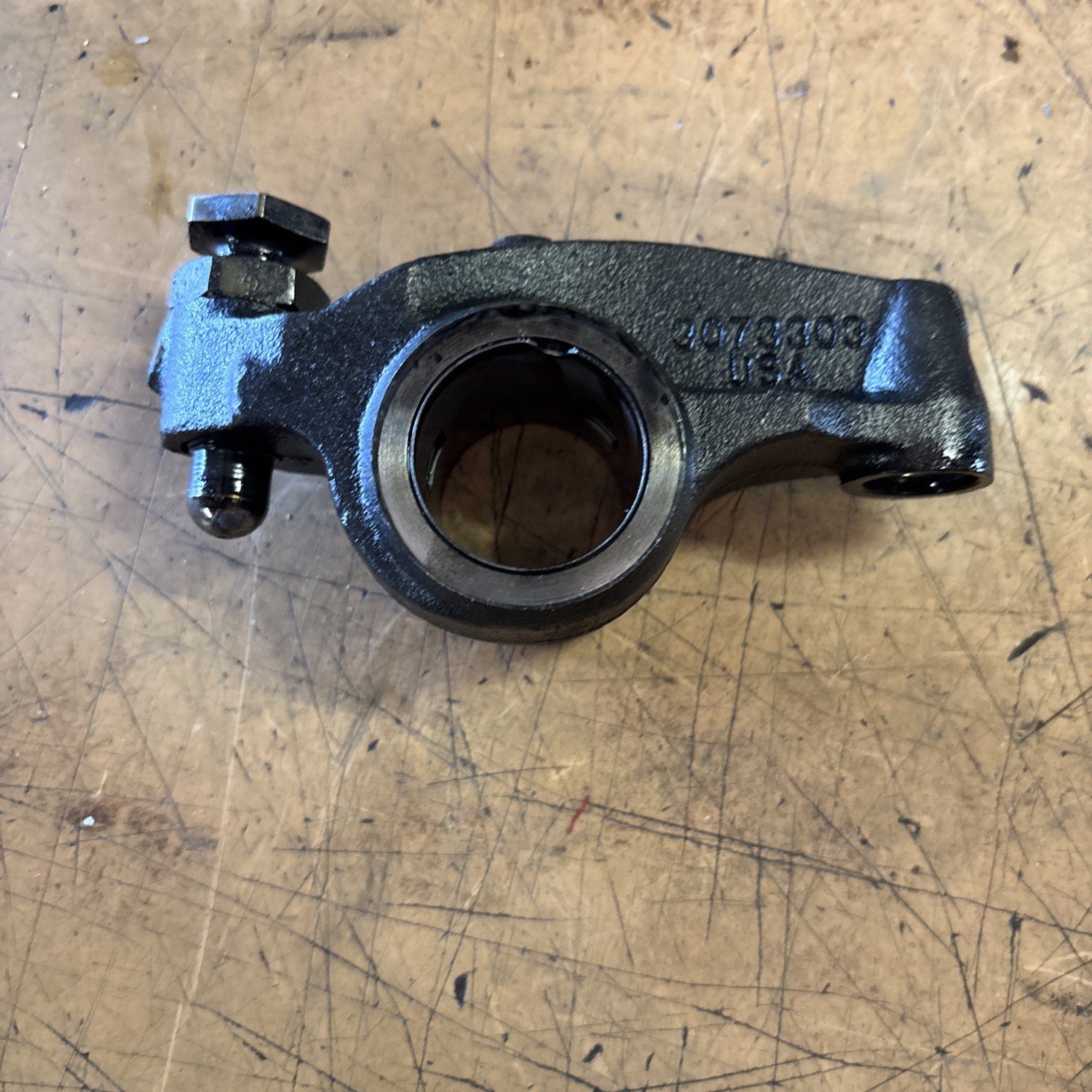 Cummins N14 Rocker Arm Part#: 3073303